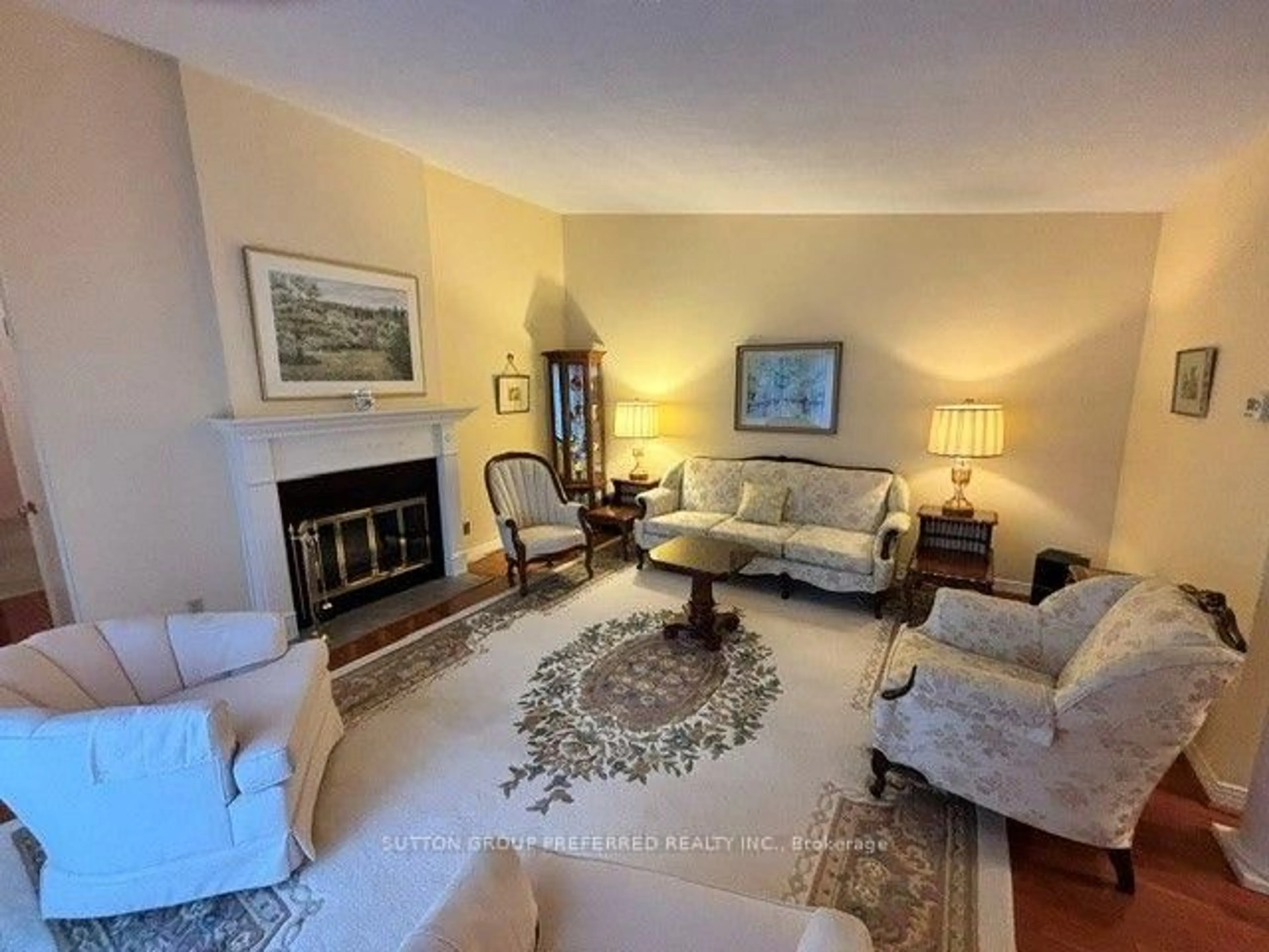 Living room with furniture, unknown for 60 Fiddlers Green Rd #40, London North Ontario N6H 4S7
