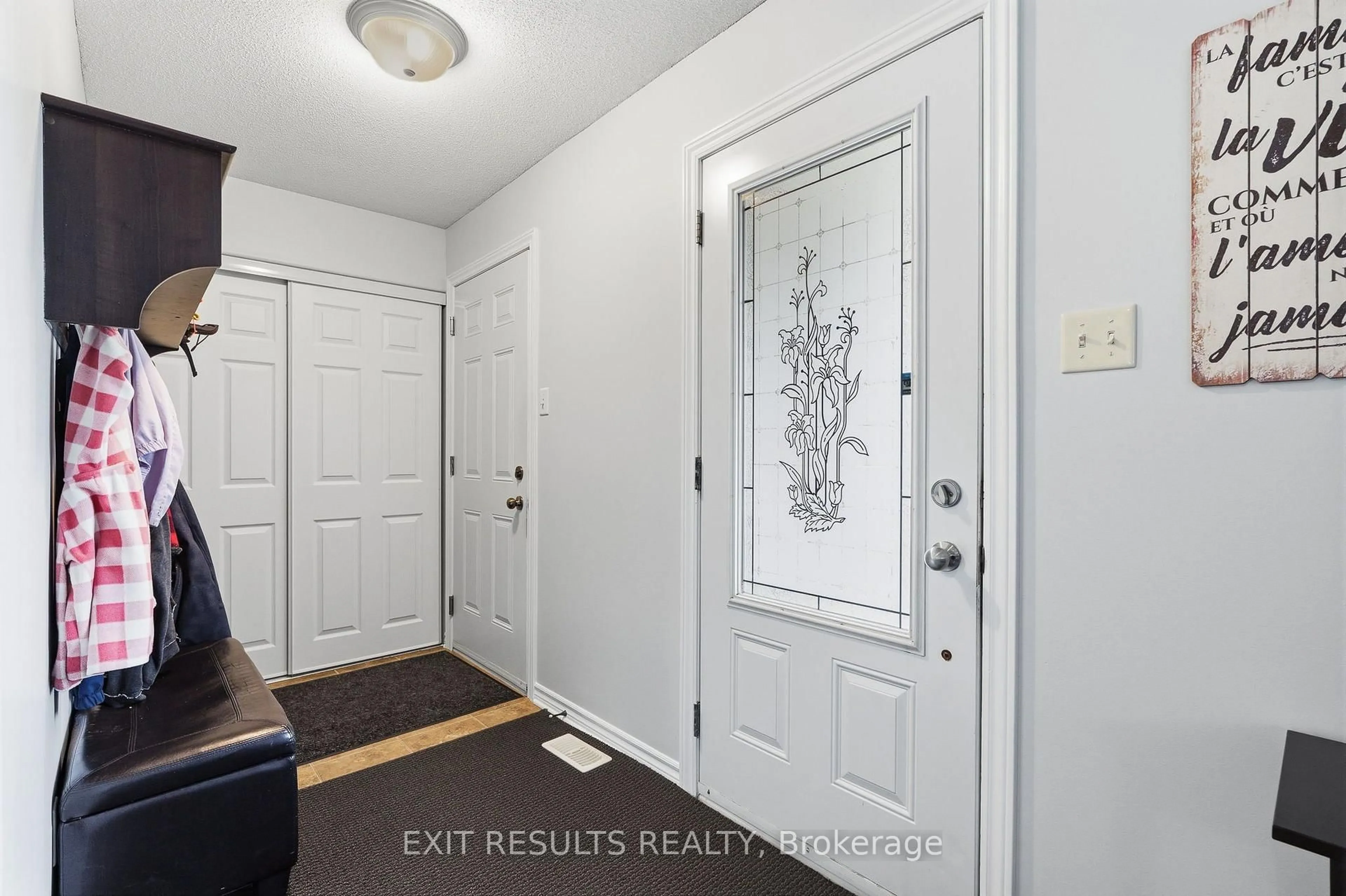 Indoor entryway for 64 Giroux St, The Nation Ontario K0A 2M0