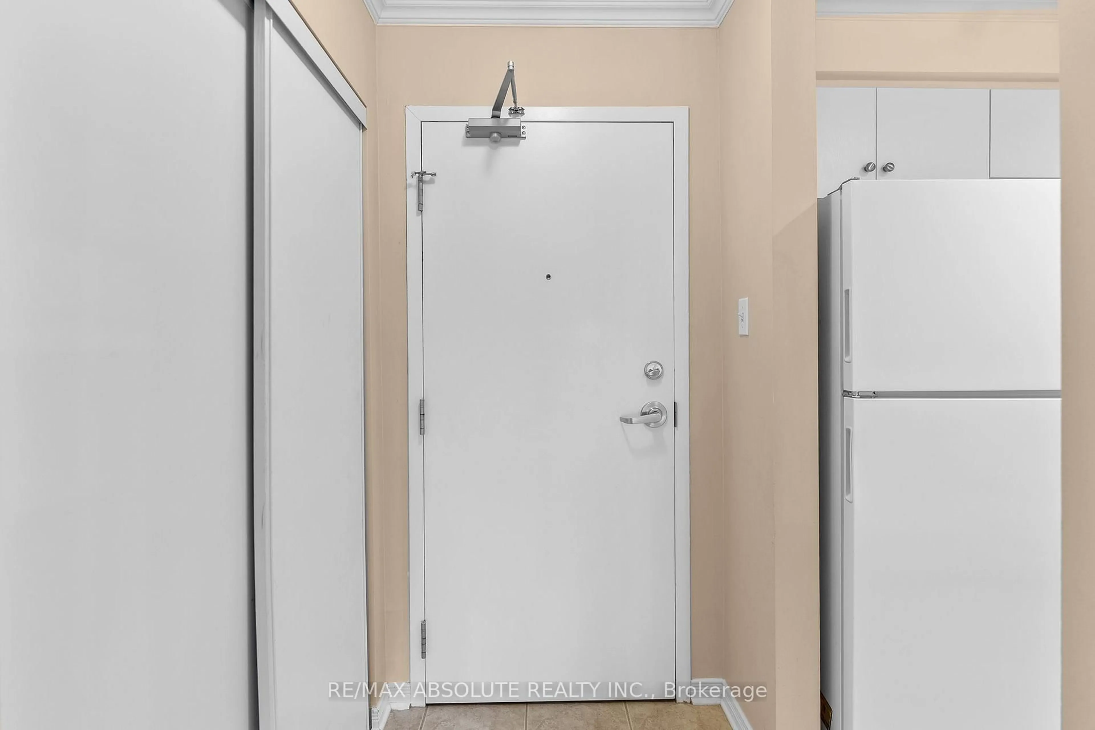 Indoor entryway for 16 Sheffield St #107, Arnprior Ontario K7S 0A2