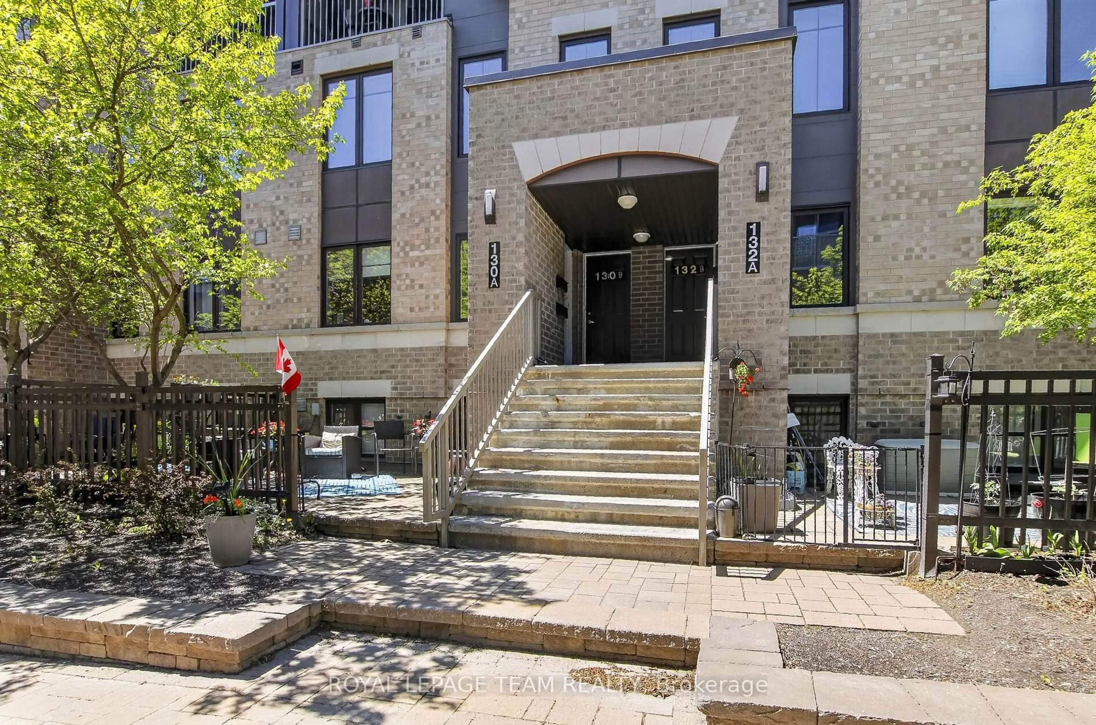 Unknown for 130A Lindenshade Dr, Ottawa Ontario K2J 5R5