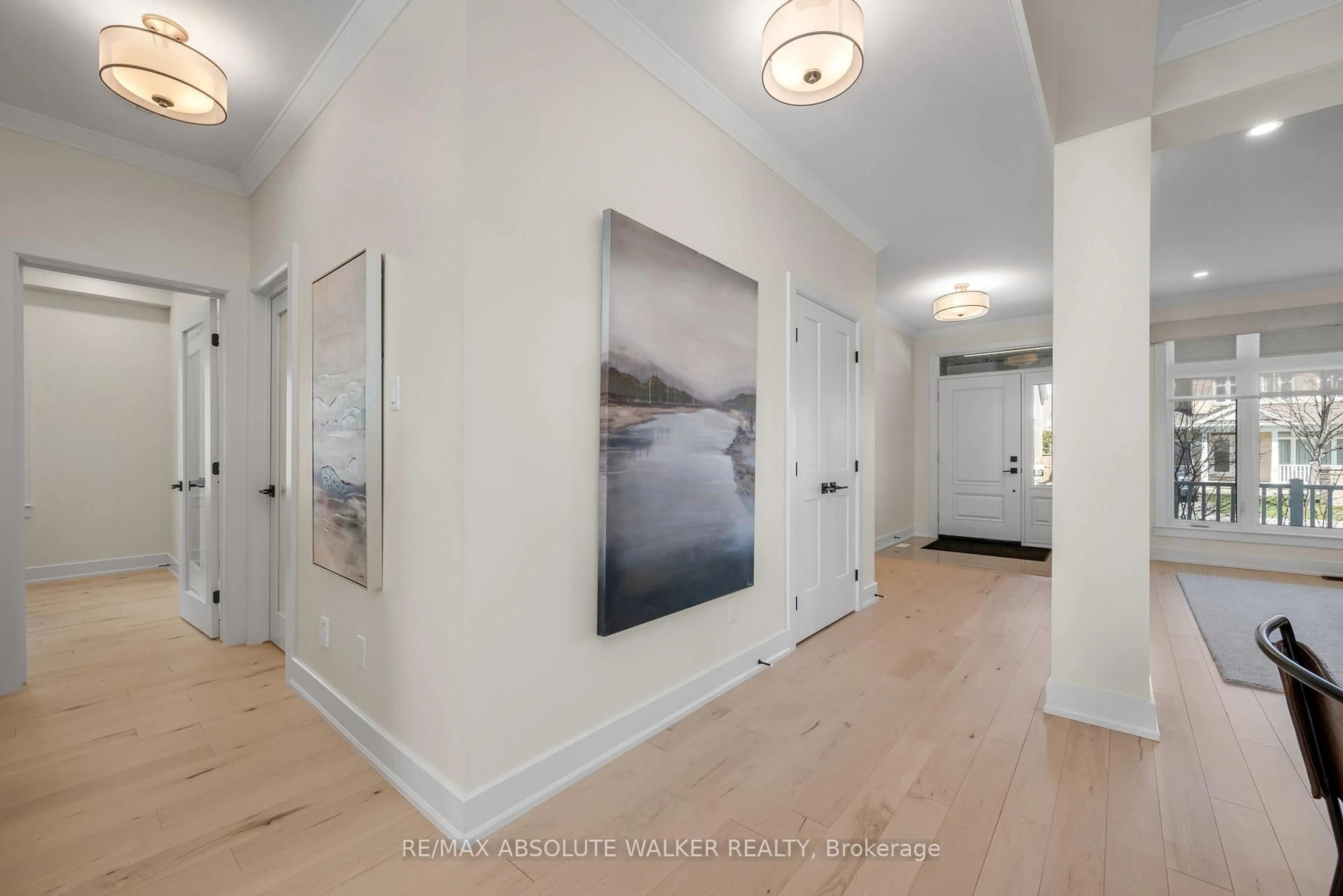Indoor entryway for 501 EGRET Way, Ottawa Ontario K2J 5V3