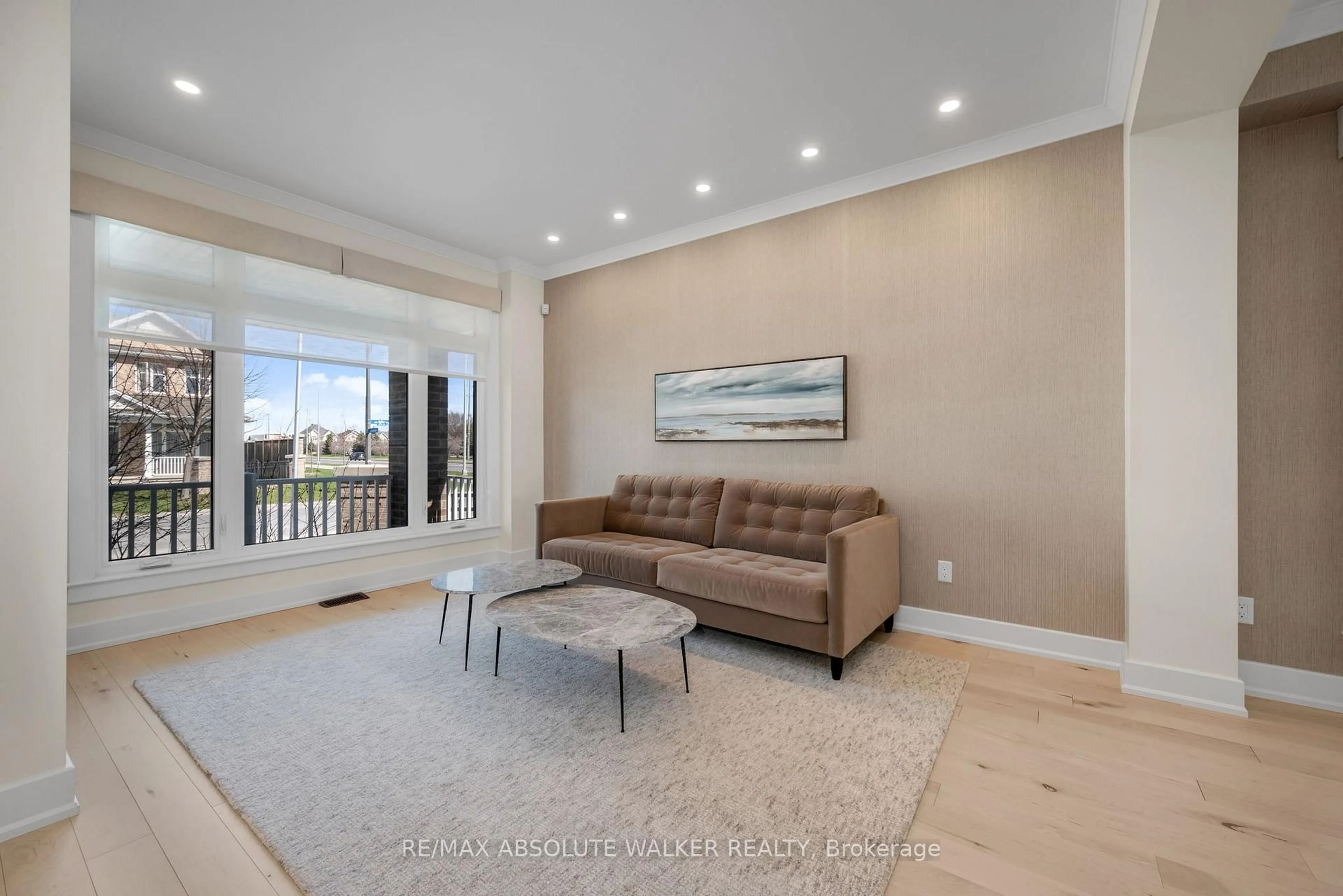 Living room with furniture, unknown for 501 EGRET Way, Ottawa Ontario K2J 5V3