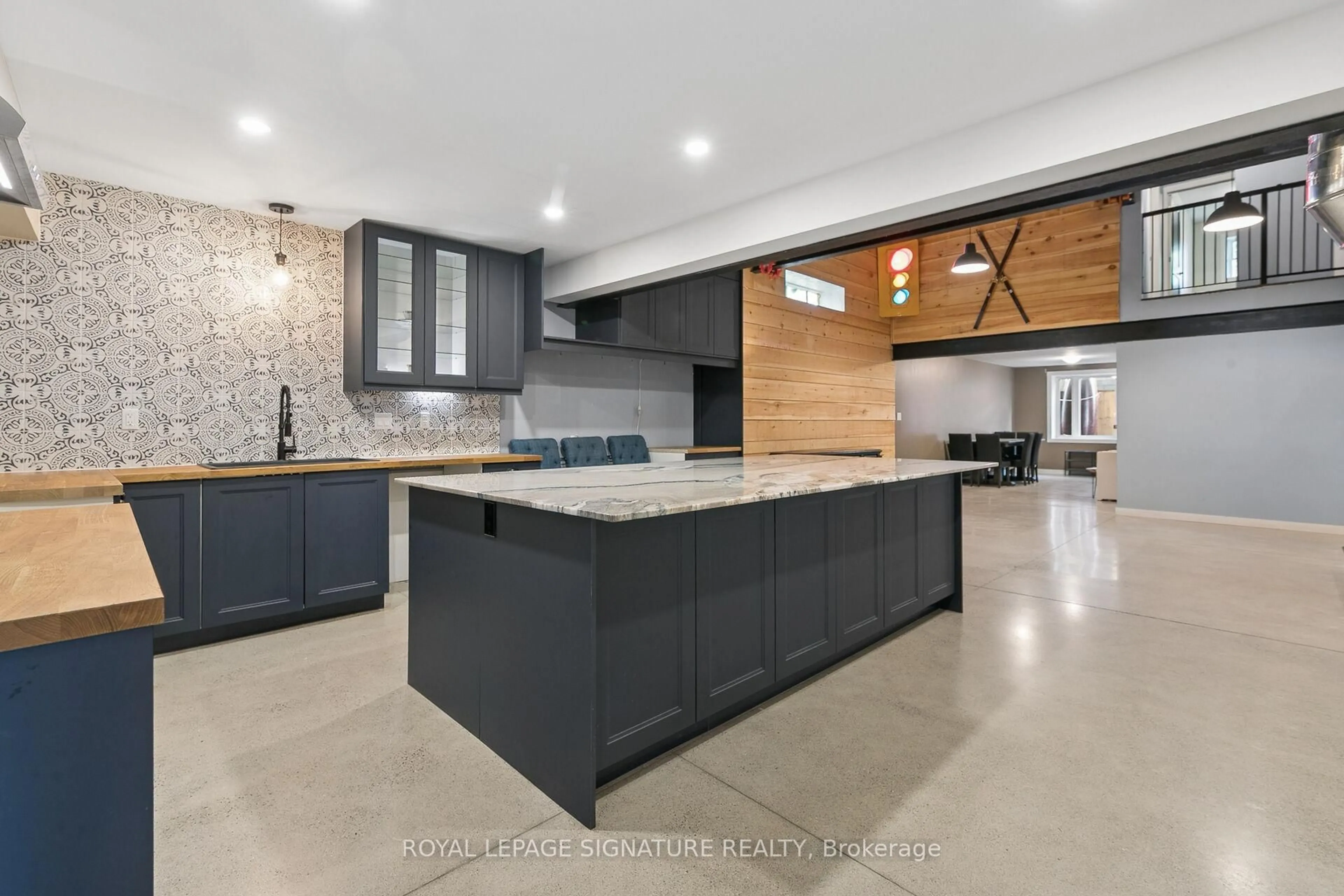 Open concept kitchen, unknown for 24 Davidson St, Cambridge Ontario N1S 2T9