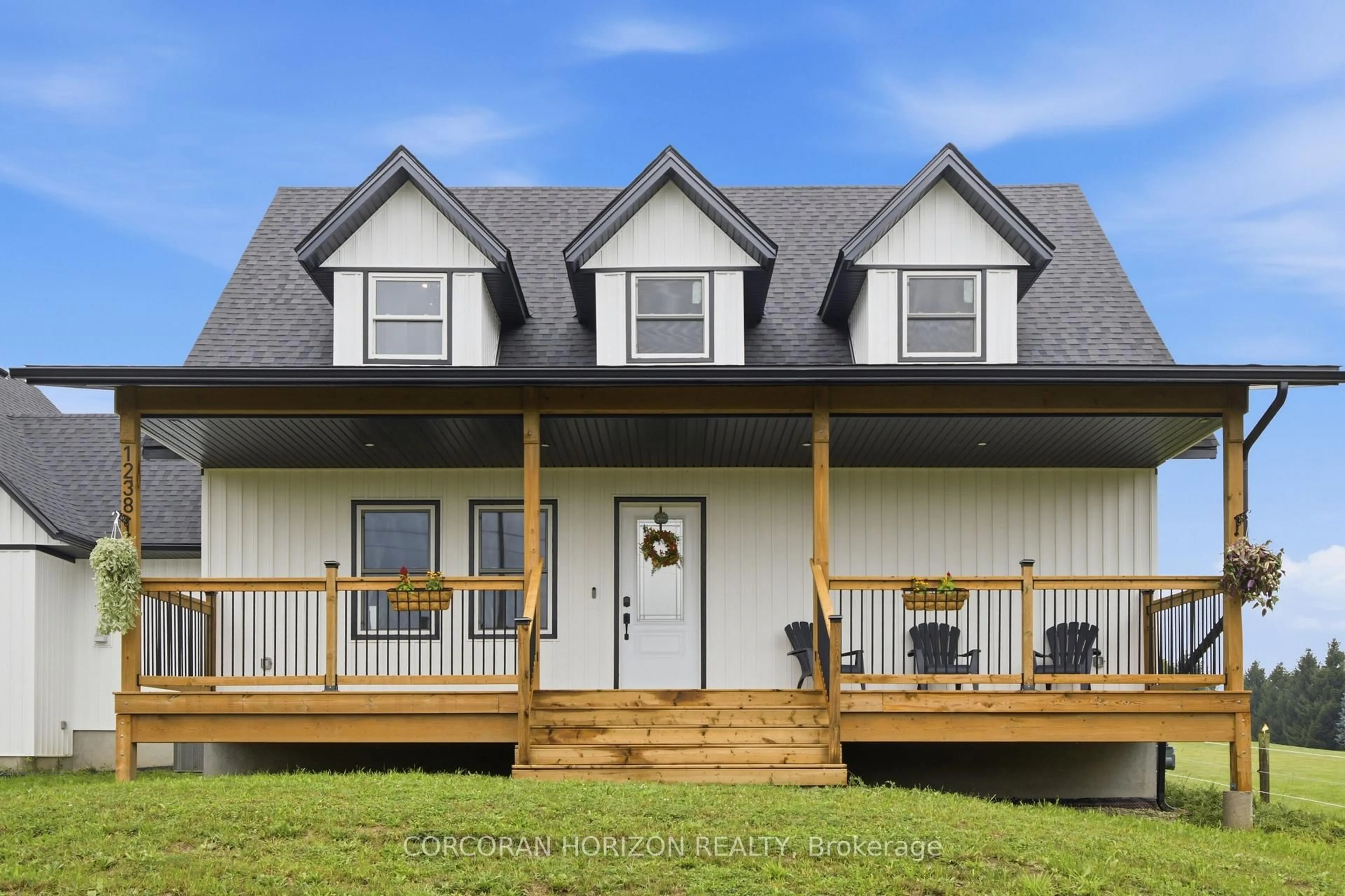 Home with vinyl exterior material, unknown for 1238 Snyder's Rd, Wilmot Ontario N3A 3L3