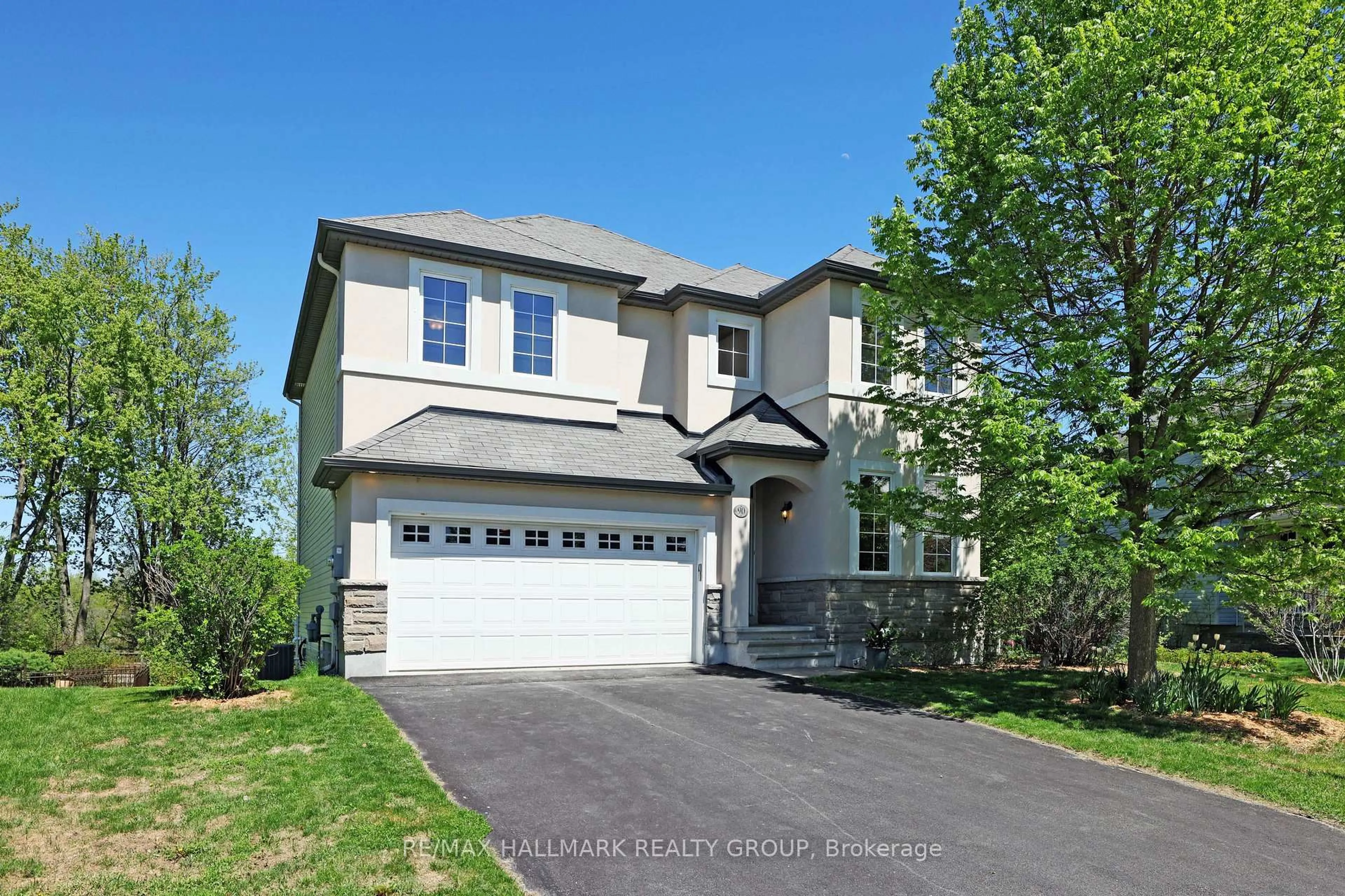 Home with vinyl exterior material, street for 90 Stonewater Bay, Carleton Place Ontario K7C 0B1