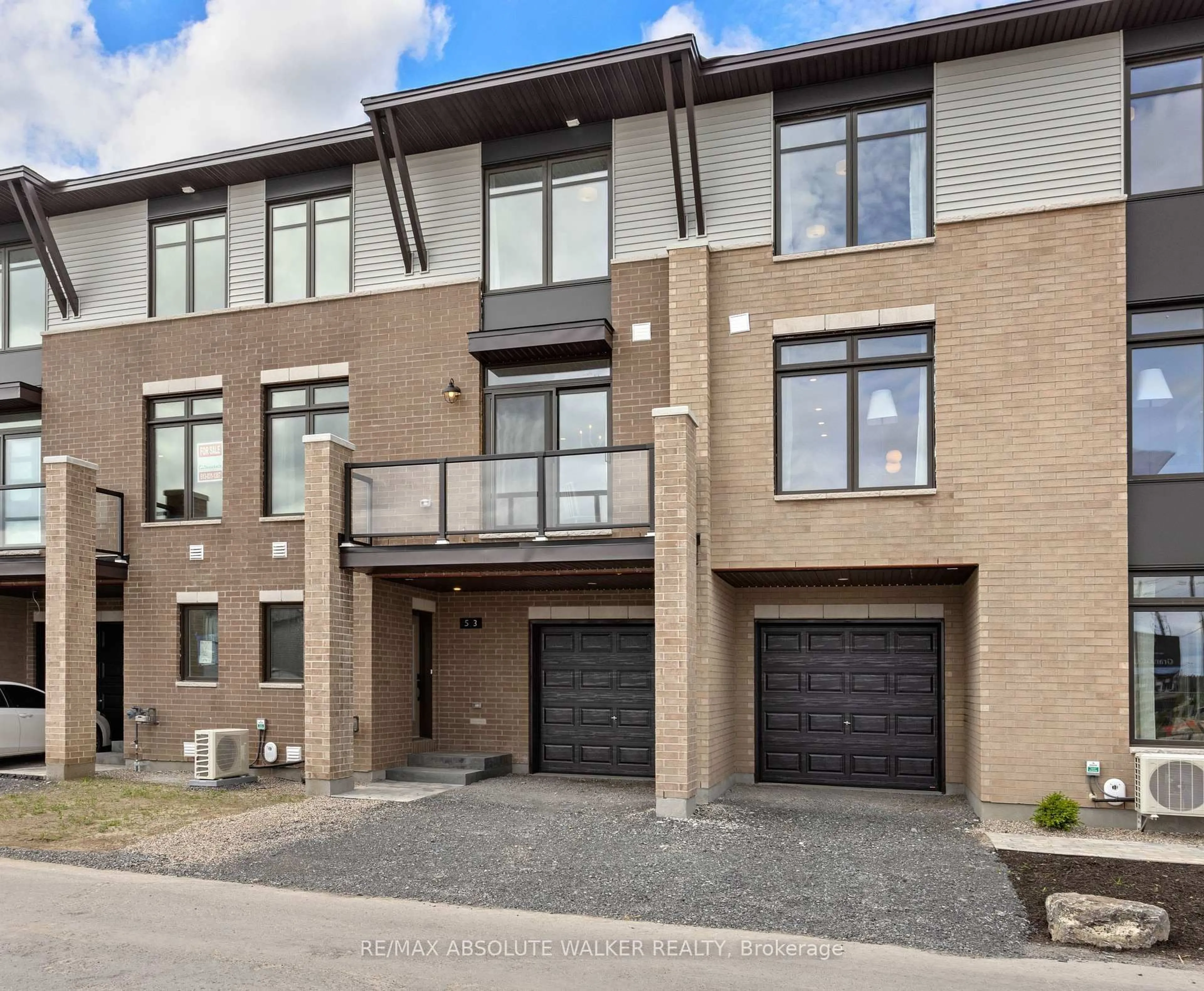 Home with brick exterior material, street for 513 Pantanal Private, Ottawa Ontario K1T 0Y1