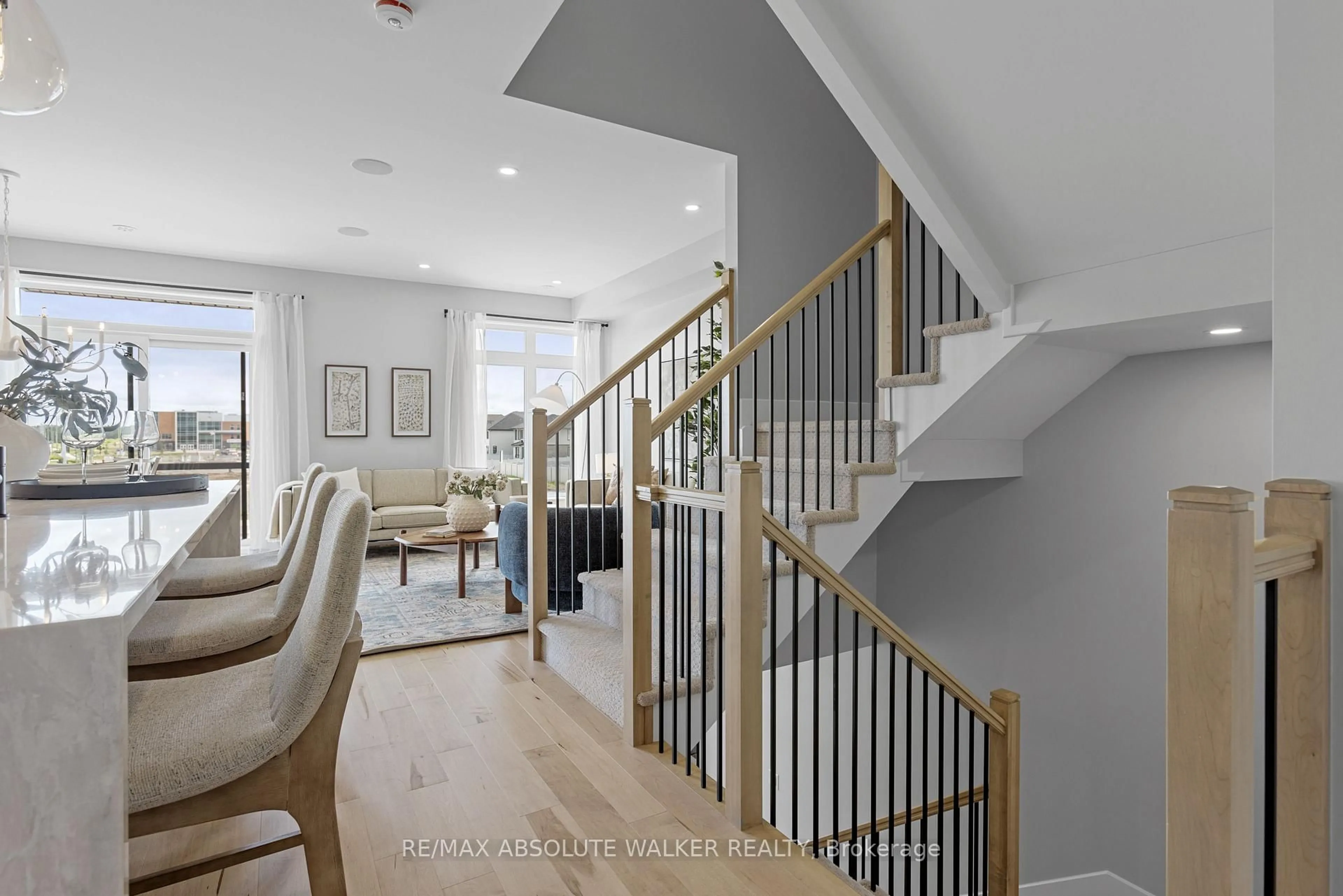 Stairs for 513 Pantanal Private, Ottawa Ontario K1T 0Y1