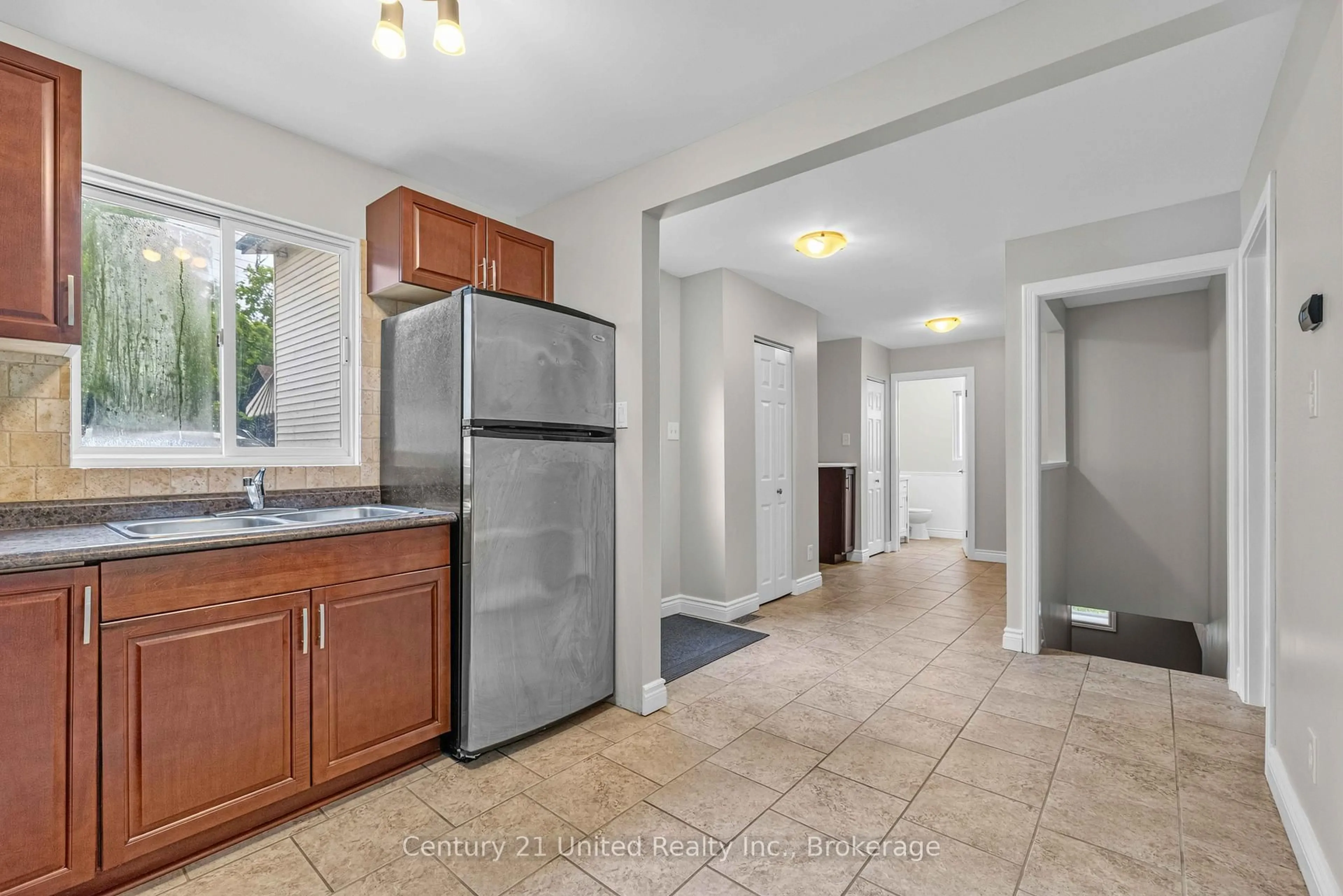 Standard kitchen, unknown for 223 Antrim St, Peterborough Ontario K9H 3G5