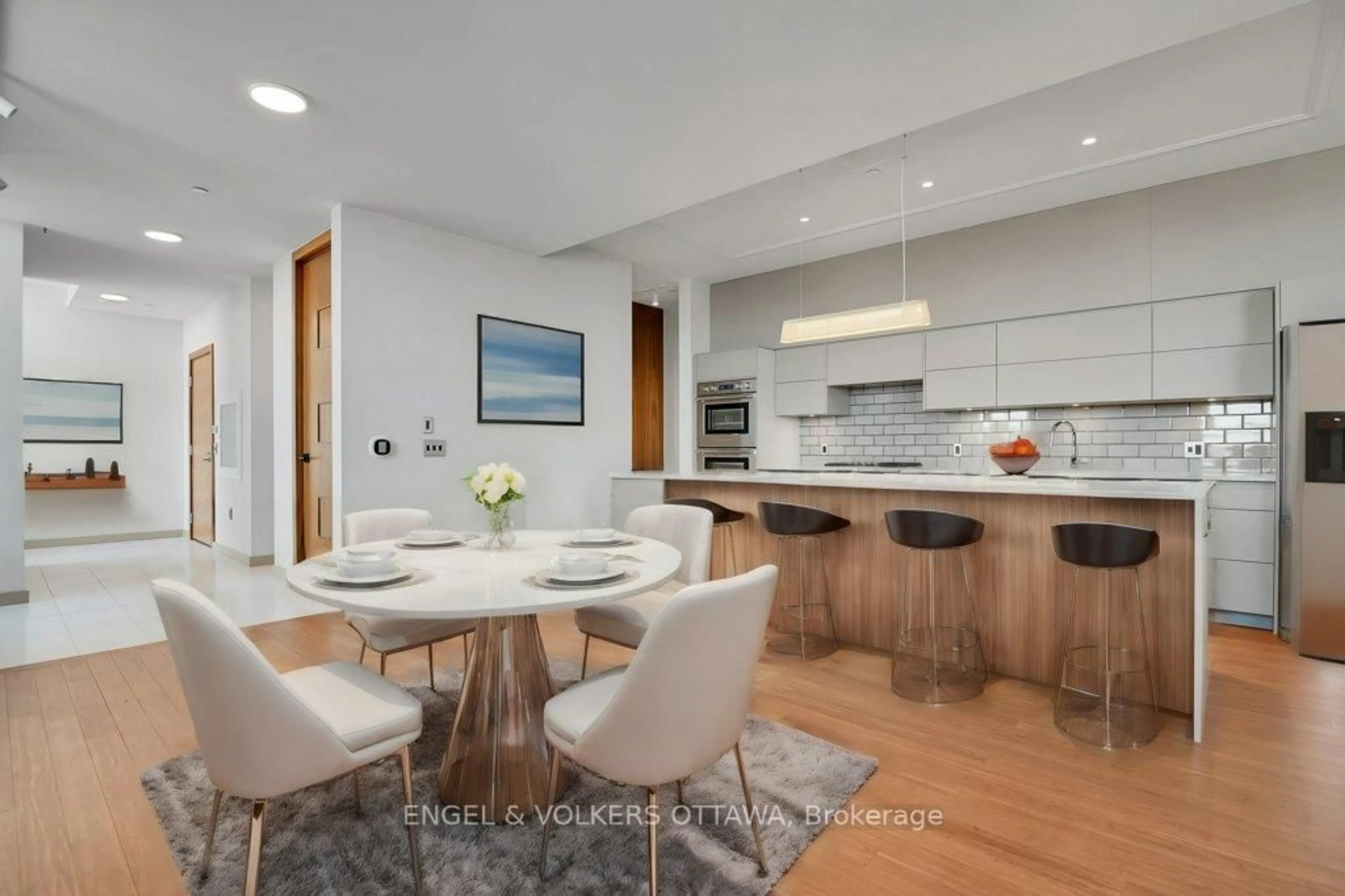 Open concept kitchen, unknown for 135 Barrette St #PH4, Ottawa Ontario K1L 7Z9