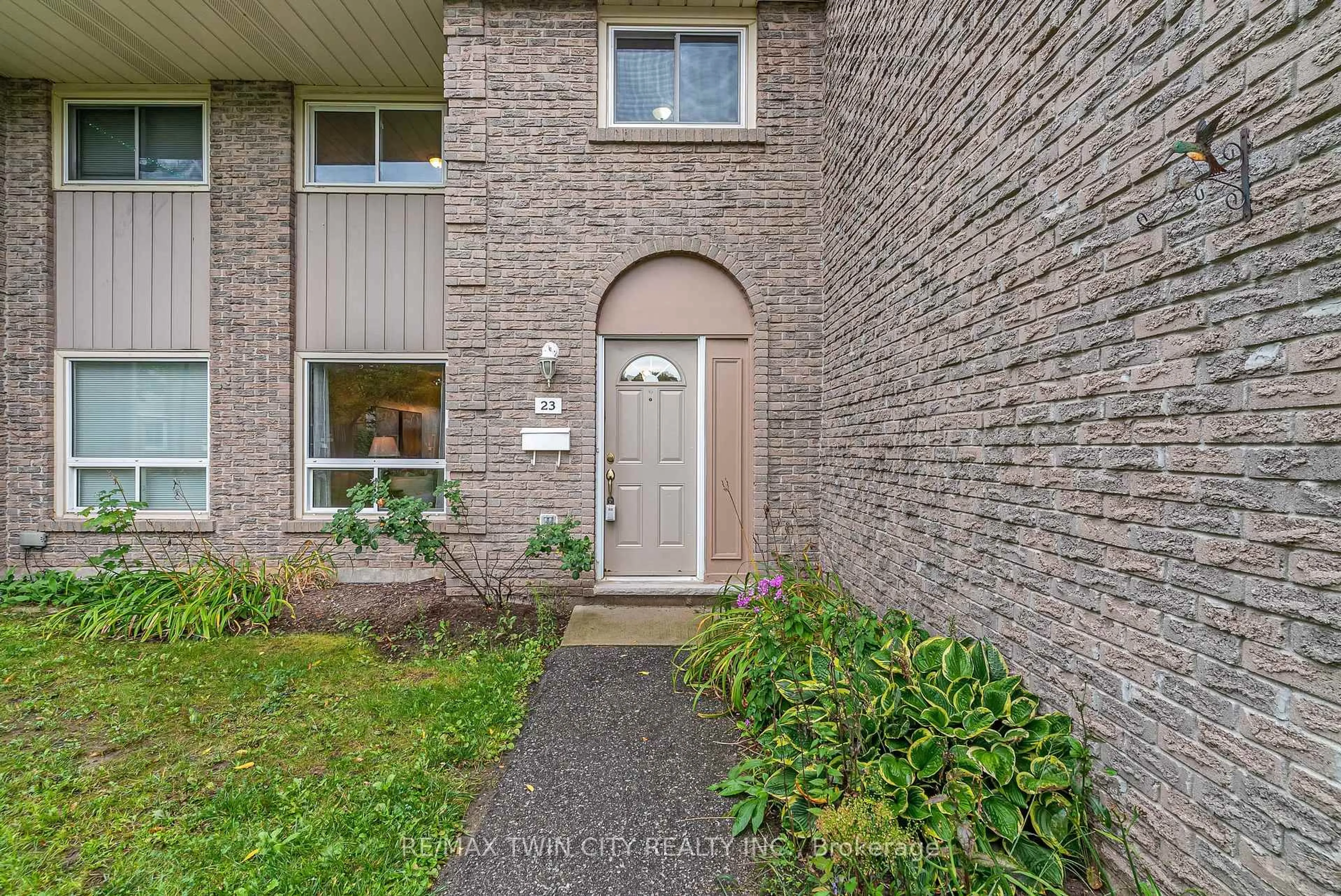 Unknown for 25 Upper Canada Dr #23, Kitchener Ontario N2P 1G2