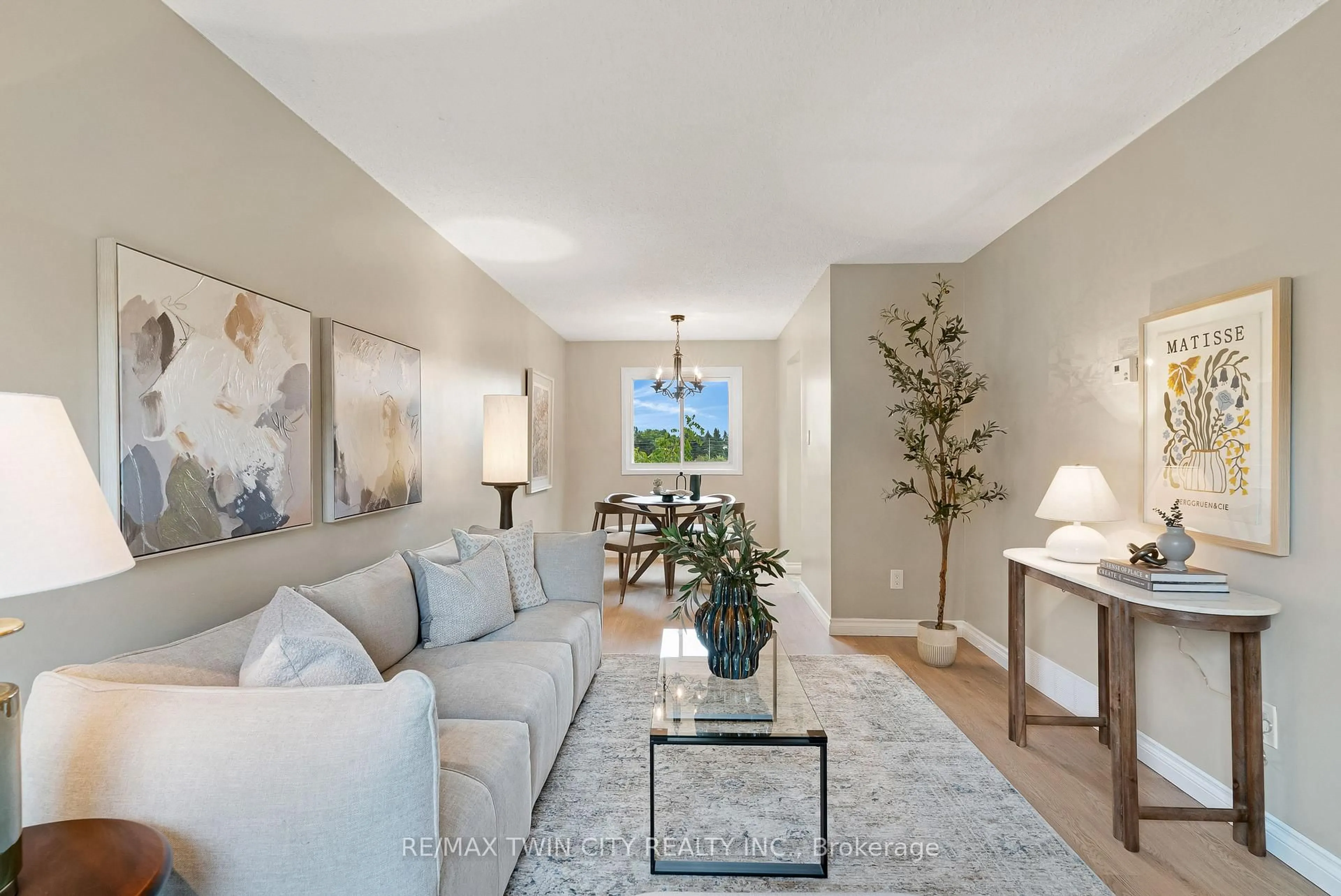 Living room with furniture, unknown for 25 Upper Canada Dr #23, Kitchener Ontario N2P 1G2
