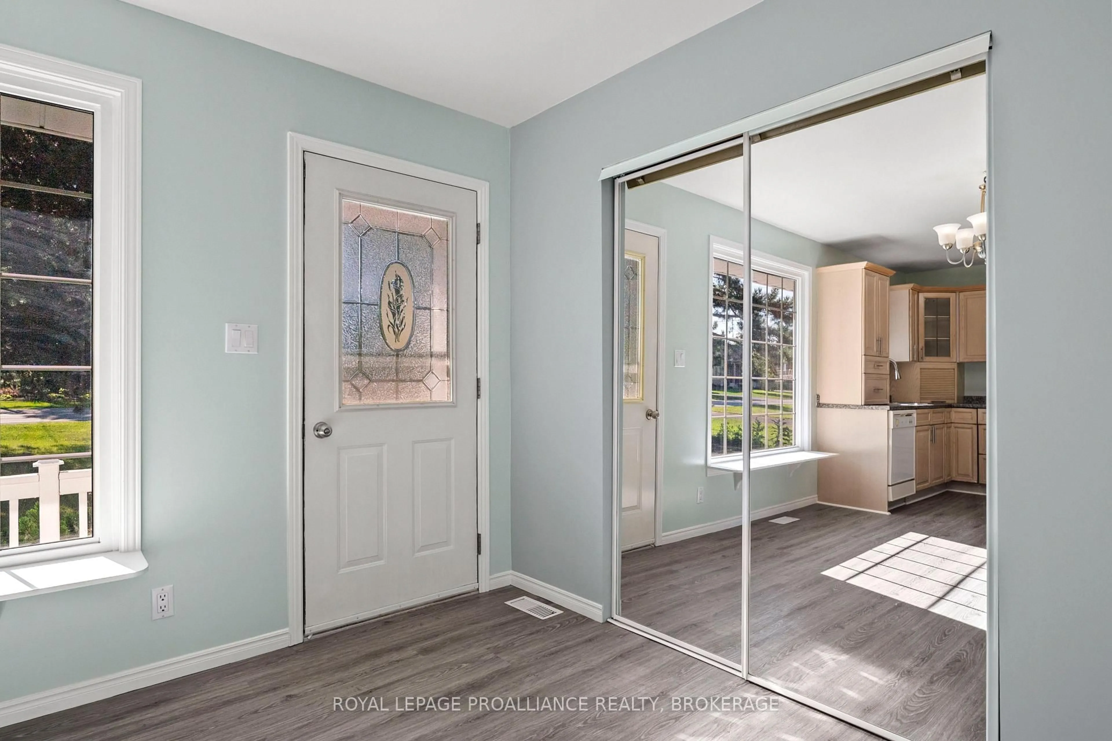 Indoor entryway for 19 Millhaven Rd, Bissett Creek Ontario K0H 2H0