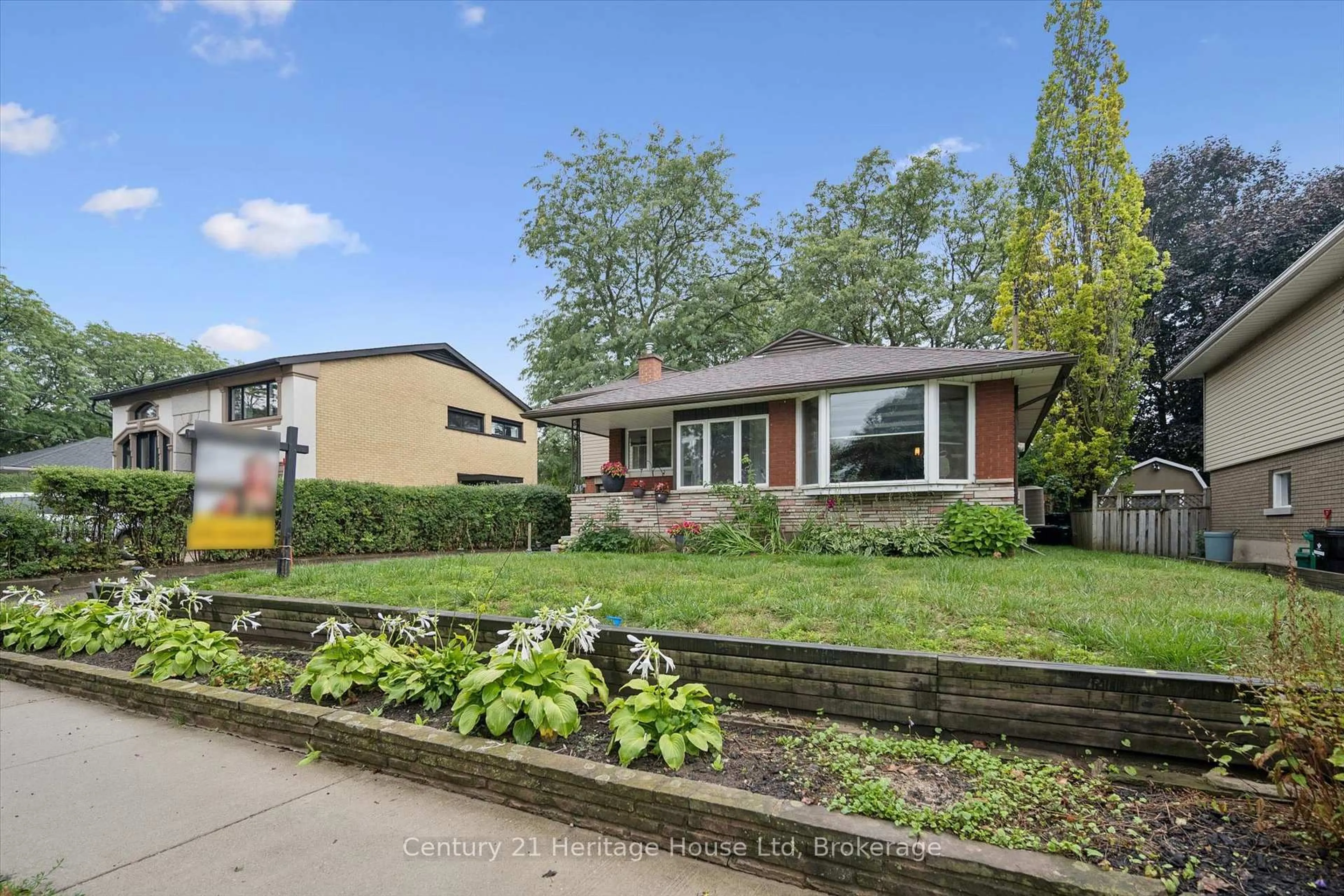 Home with brick exterior material, street for 146 Cornell Ave, Kitchener Ontario N2G 3E6