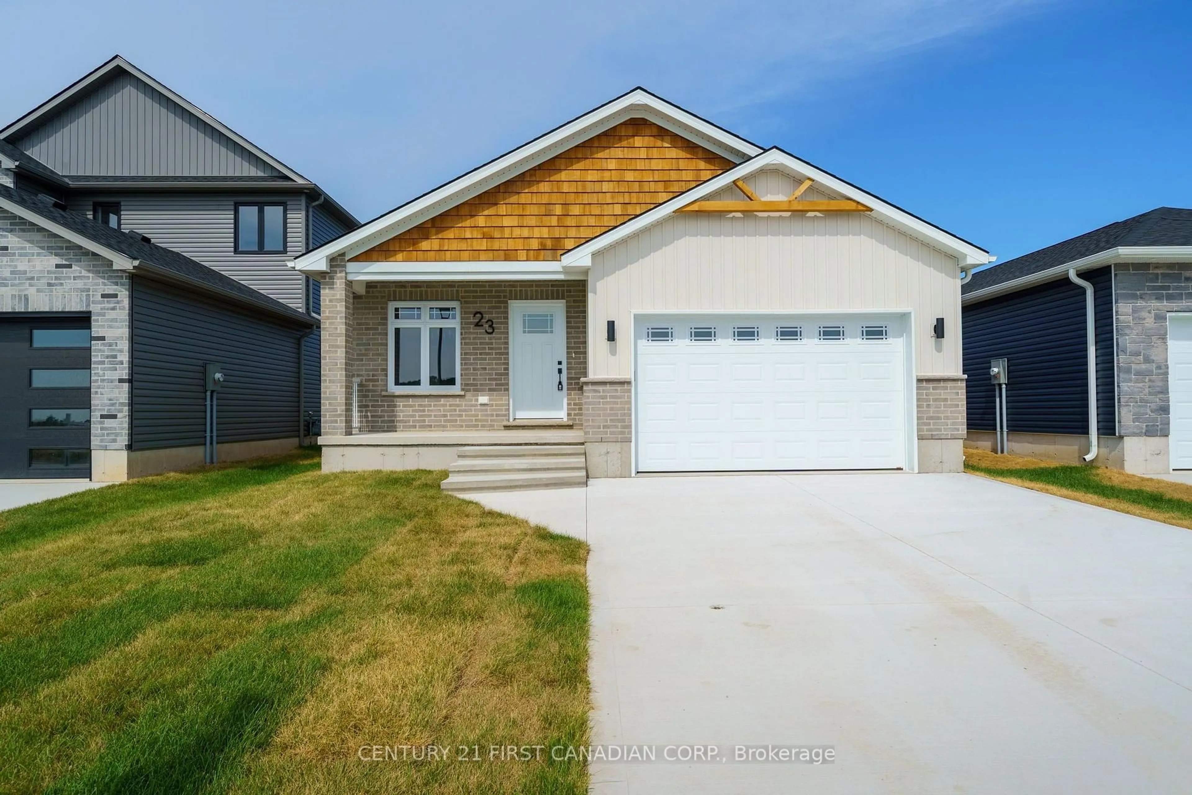 Home with vinyl exterior material, street for 107 Victoria Ave, South Huron Ontario N0M 1M0