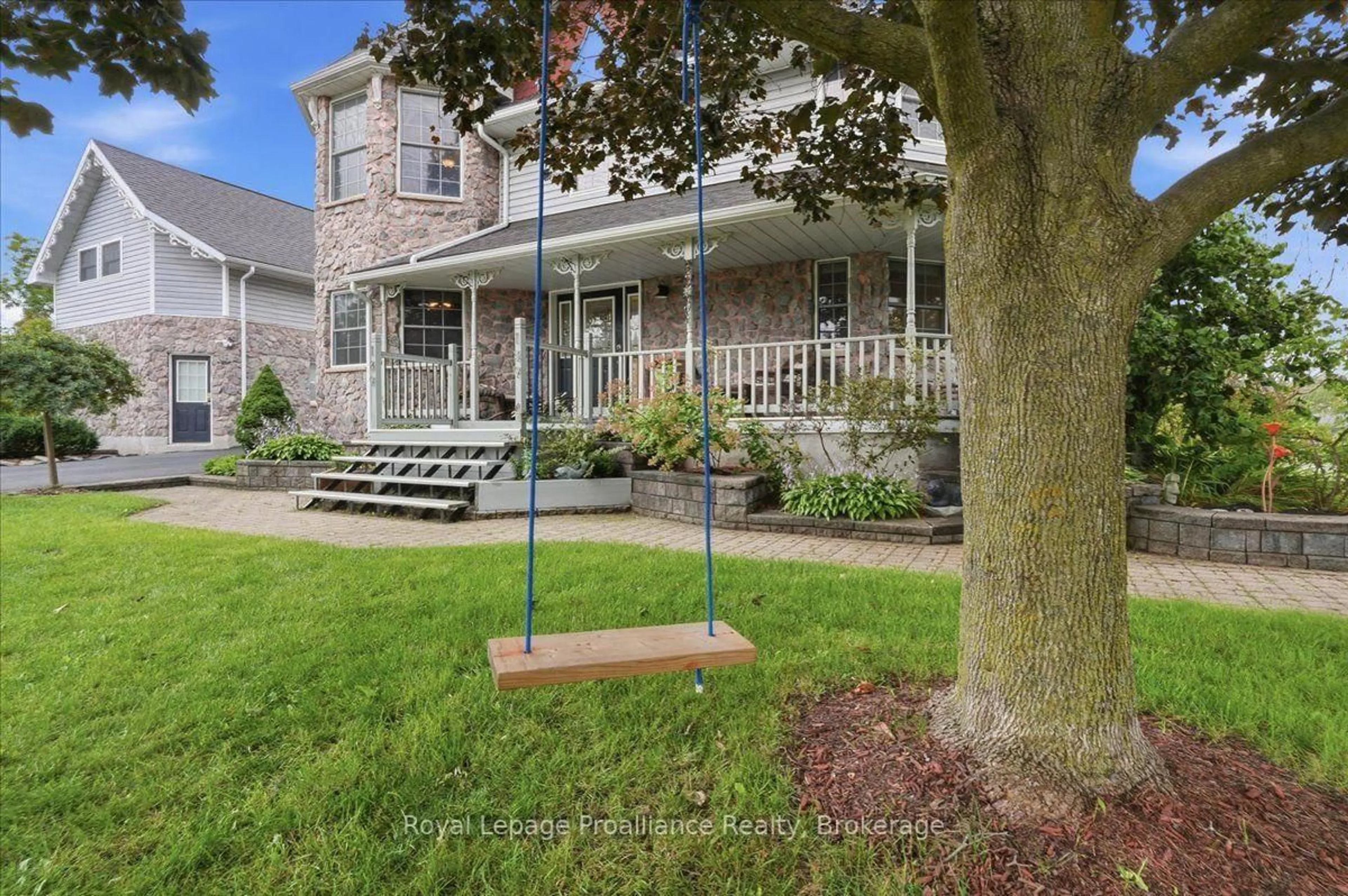 Patio, unknown for 189 Church St, Stirling Ontario K0K 3E0