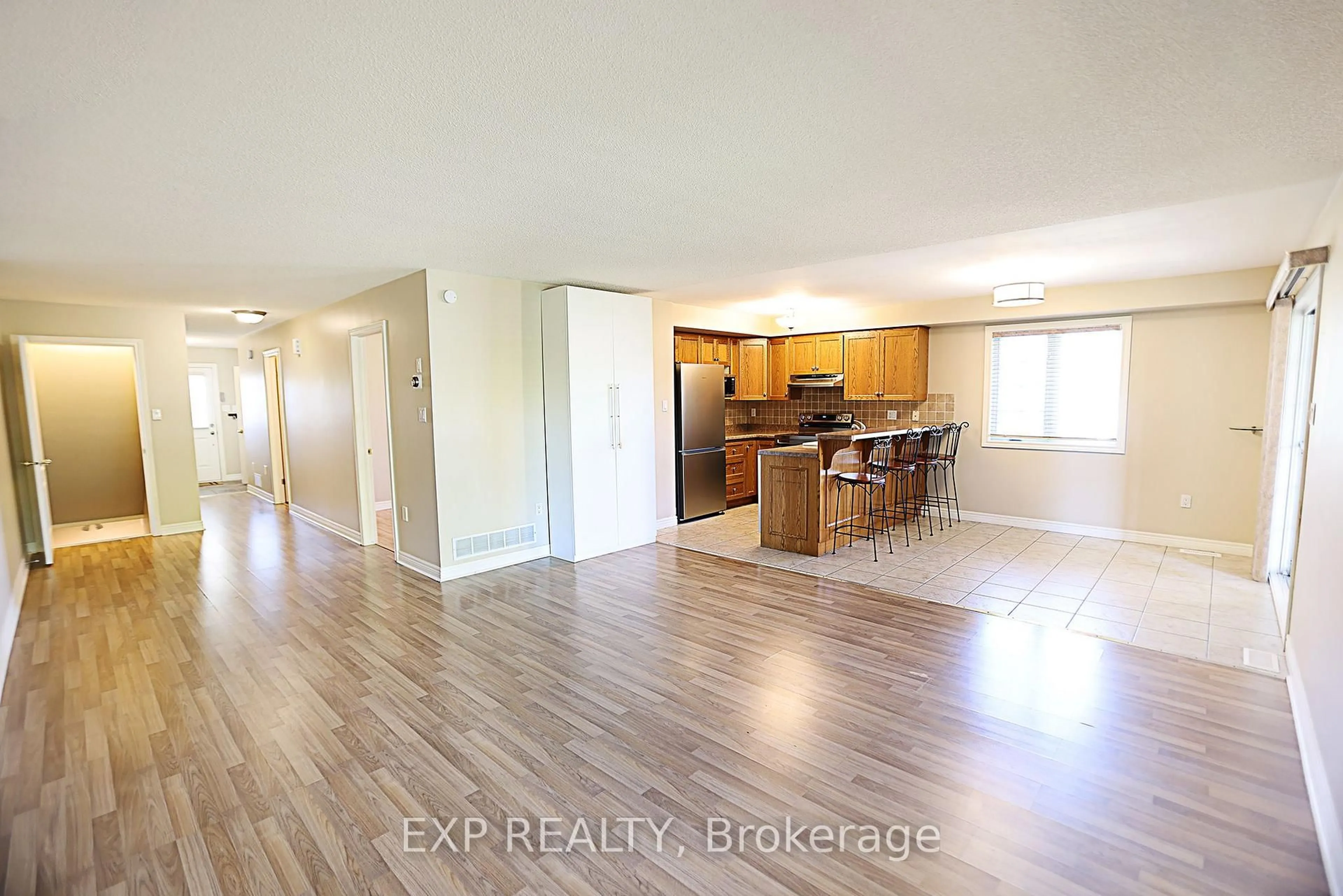 Open concept kitchen, unknown for 2 Harbour Dr #9, Hamilton Ontario L8E 6B1