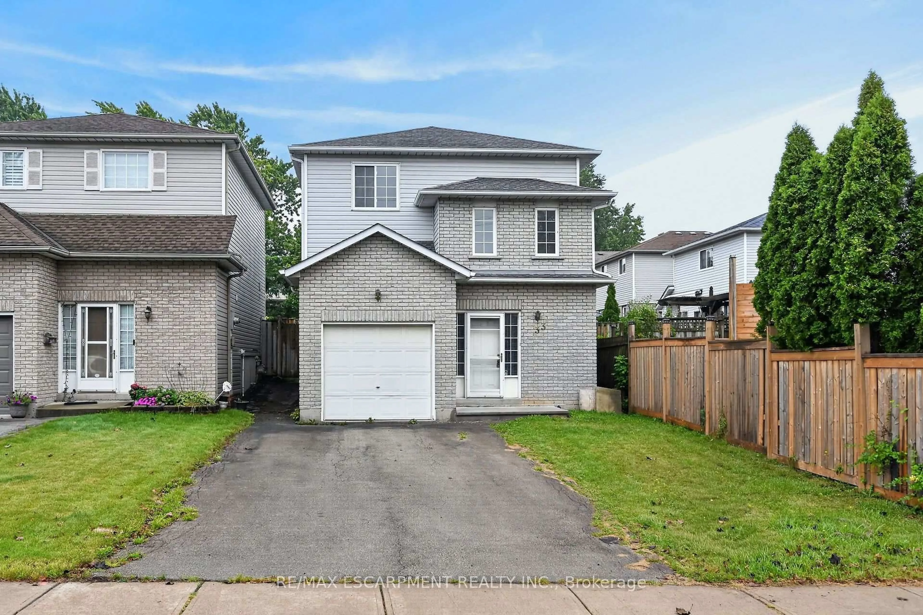 Unknown for 33 Brantdale Ave, Hamilton Ontario L9C 1B6