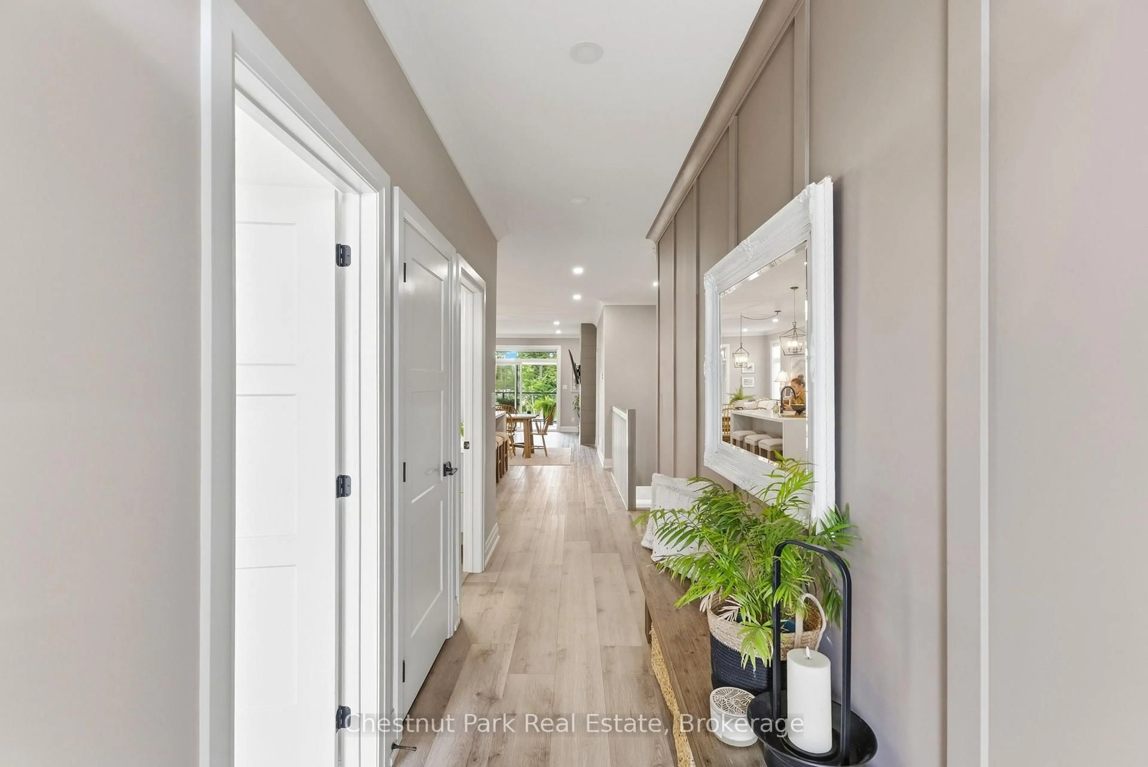 Indoor entryway for 53 Jack St, Huntsville Ontario P1H 0G4