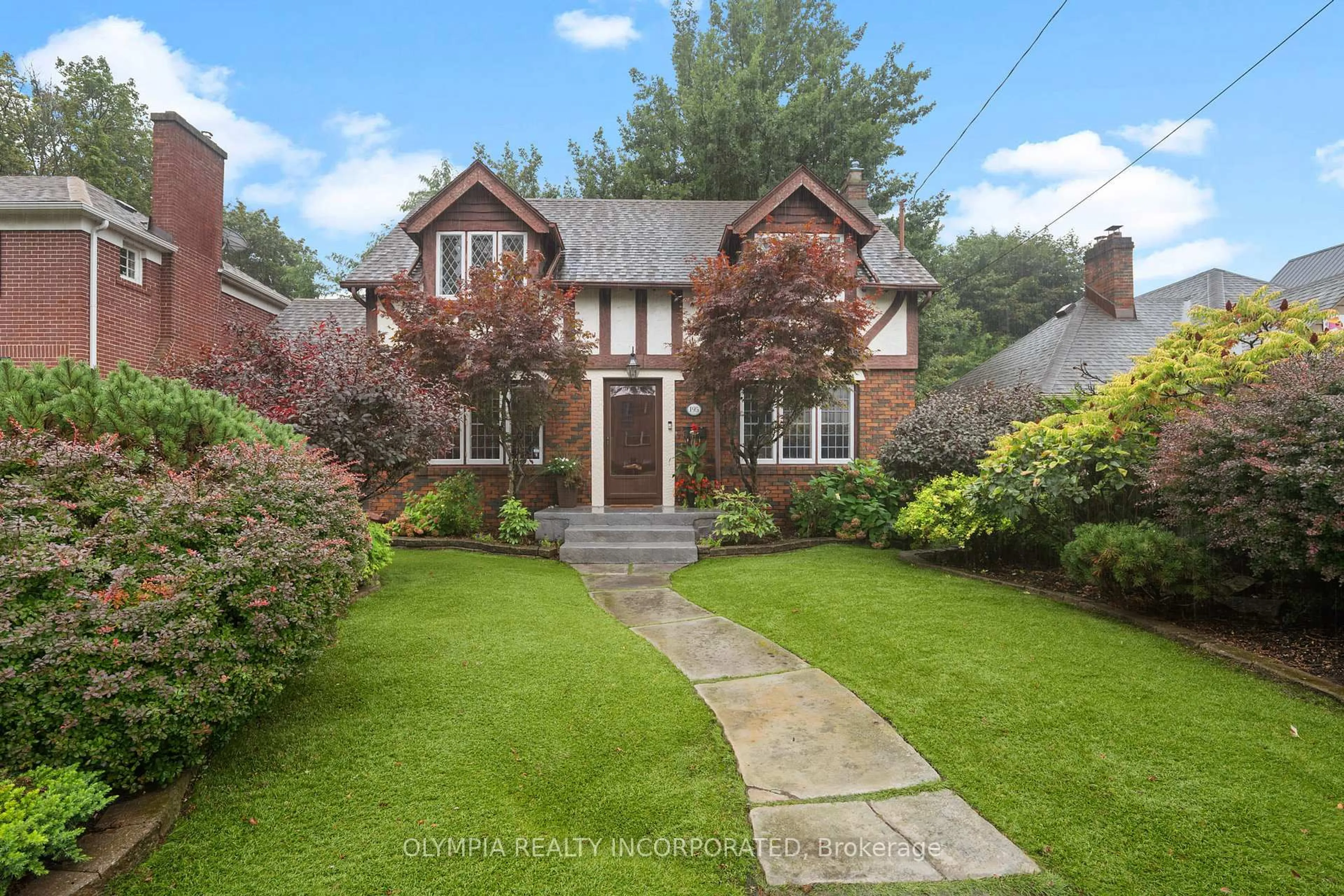 Home with brick exterior material, street for 195 Ontario St, St. Catharines Ontario L2R 5K8