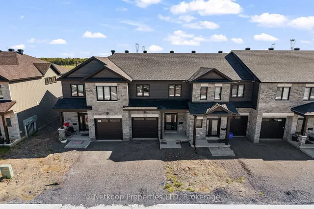 1162 Cope Dr, Stittsville 2