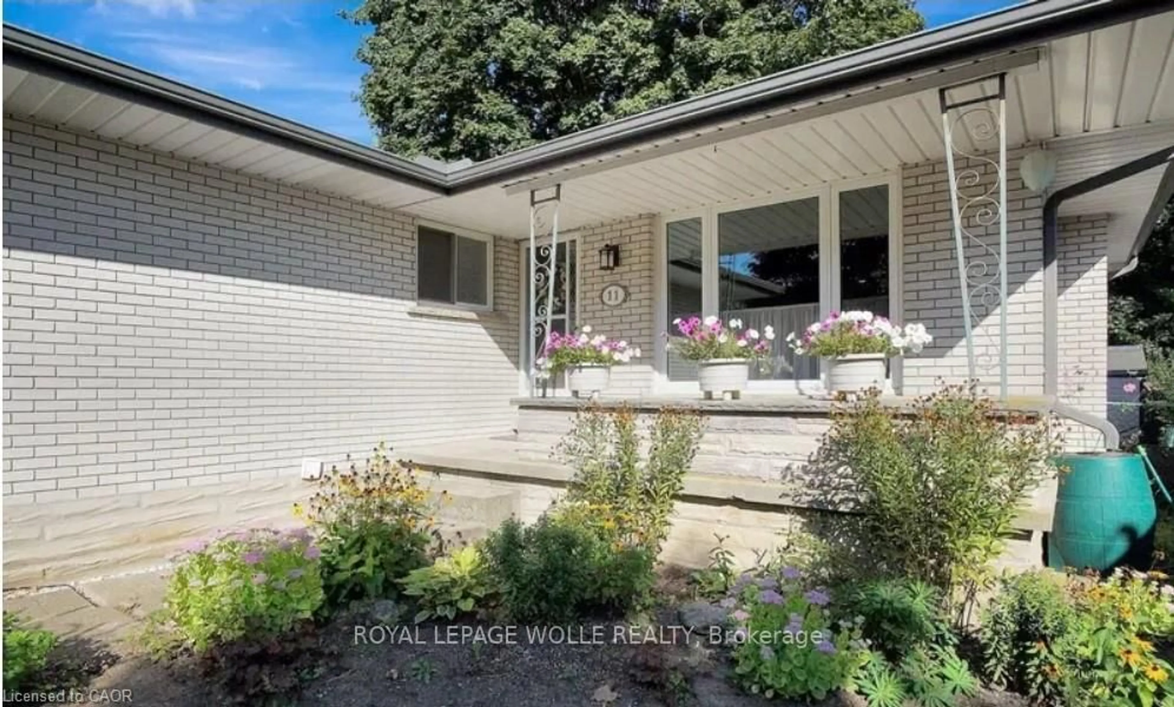 Home with brick exterior material, street for 11 Duncairn Ave, Kitchener Ontario N2M 4S5