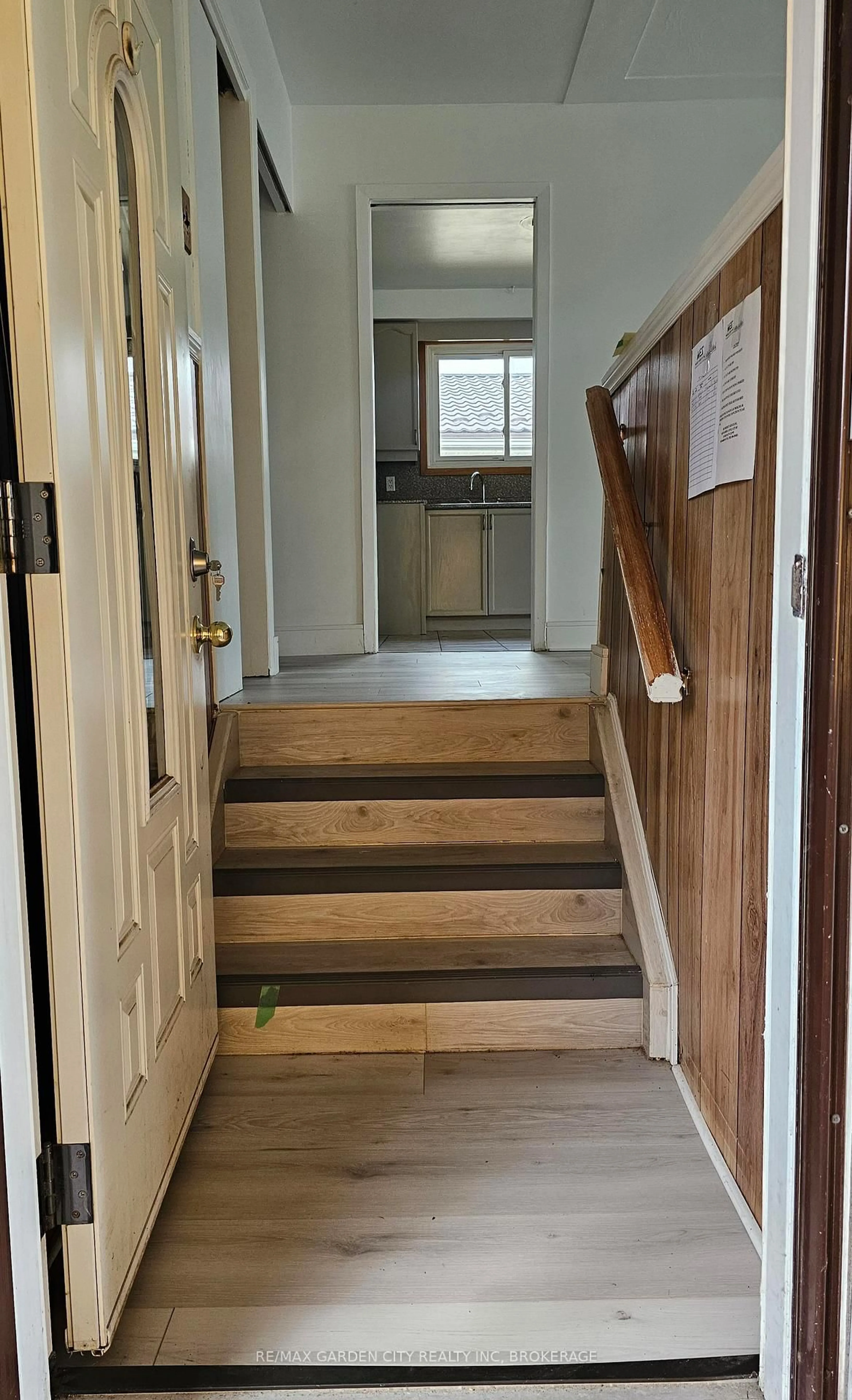 Unknown for 48 MANNING Ave, Hamilton Ontario L9A 3E7