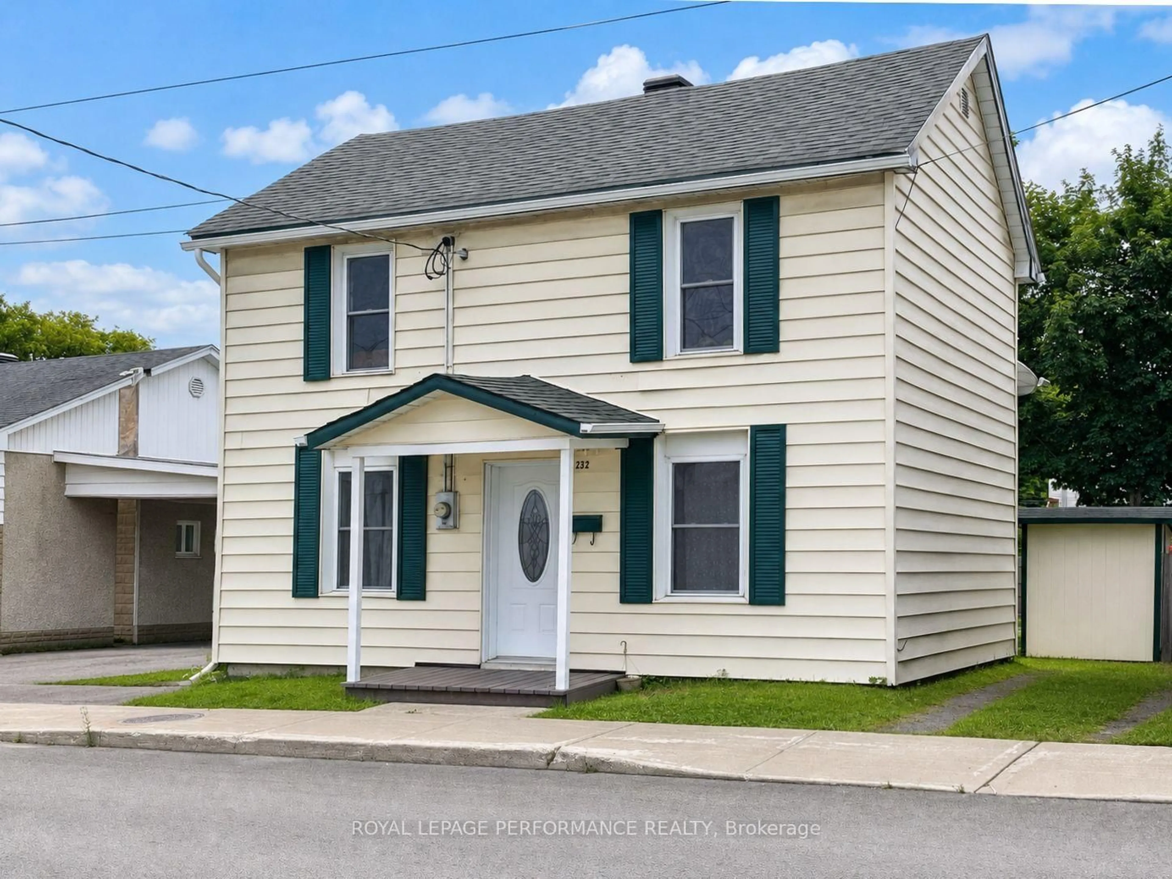 Home with vinyl exterior material, street for 232 Regent St, Hawkesbury Ontario K6A 1E9