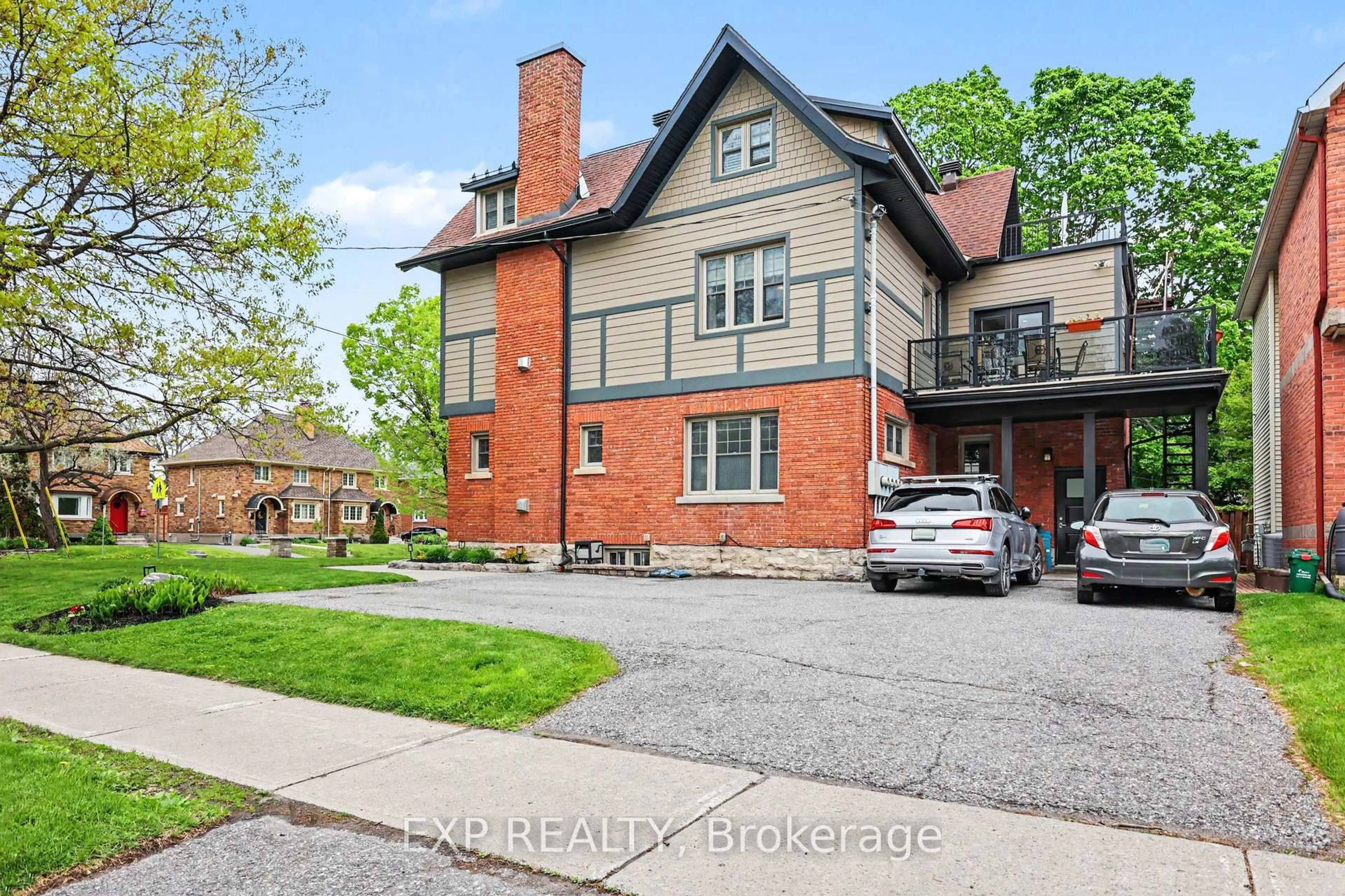 Home with brick exterior material, street for 559 Parkdale Ave, Ottawa Ontario K1Y 1H9