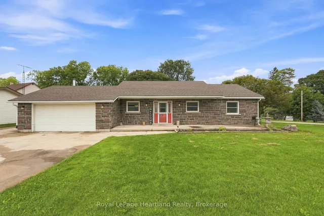 1041 Main St, Howick 4