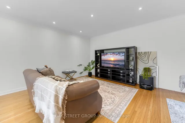 8 GLENBARR Rd, St. Catharines 5