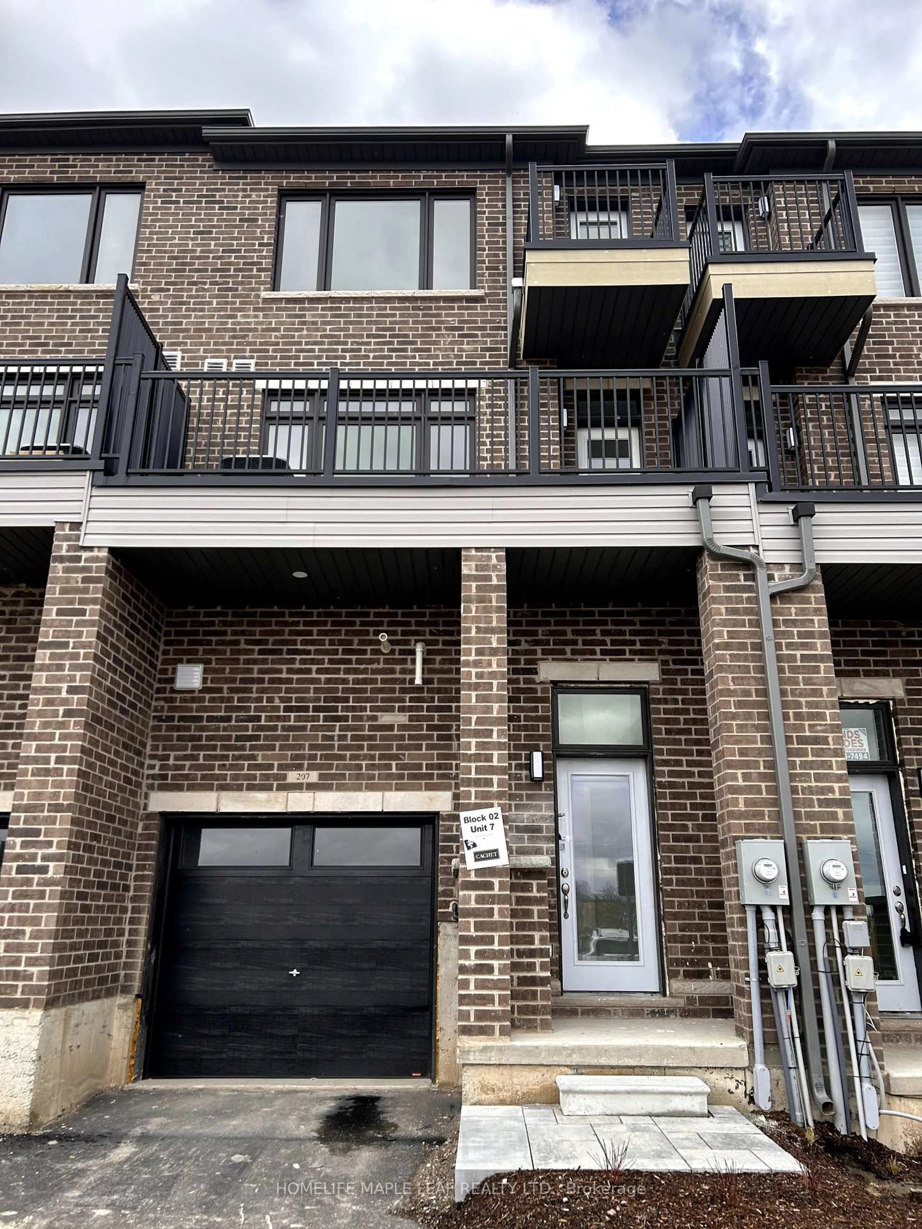 Home with brick exterior material, street for 585 Colborne St #207, Brantford Ontario N3S 0K4