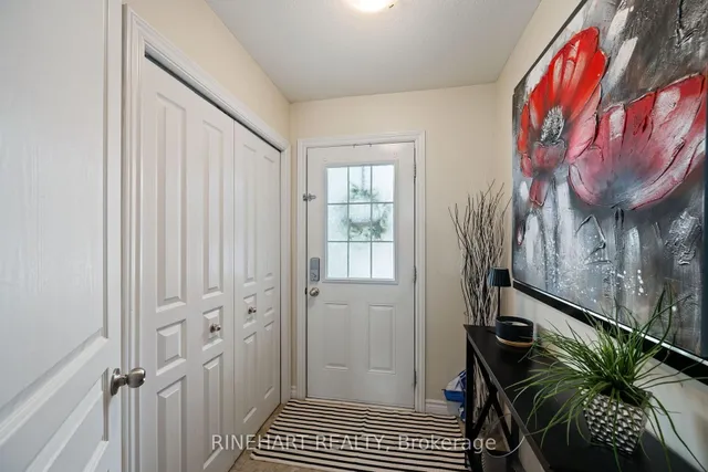 939 Silverfox Cres, London North 3
