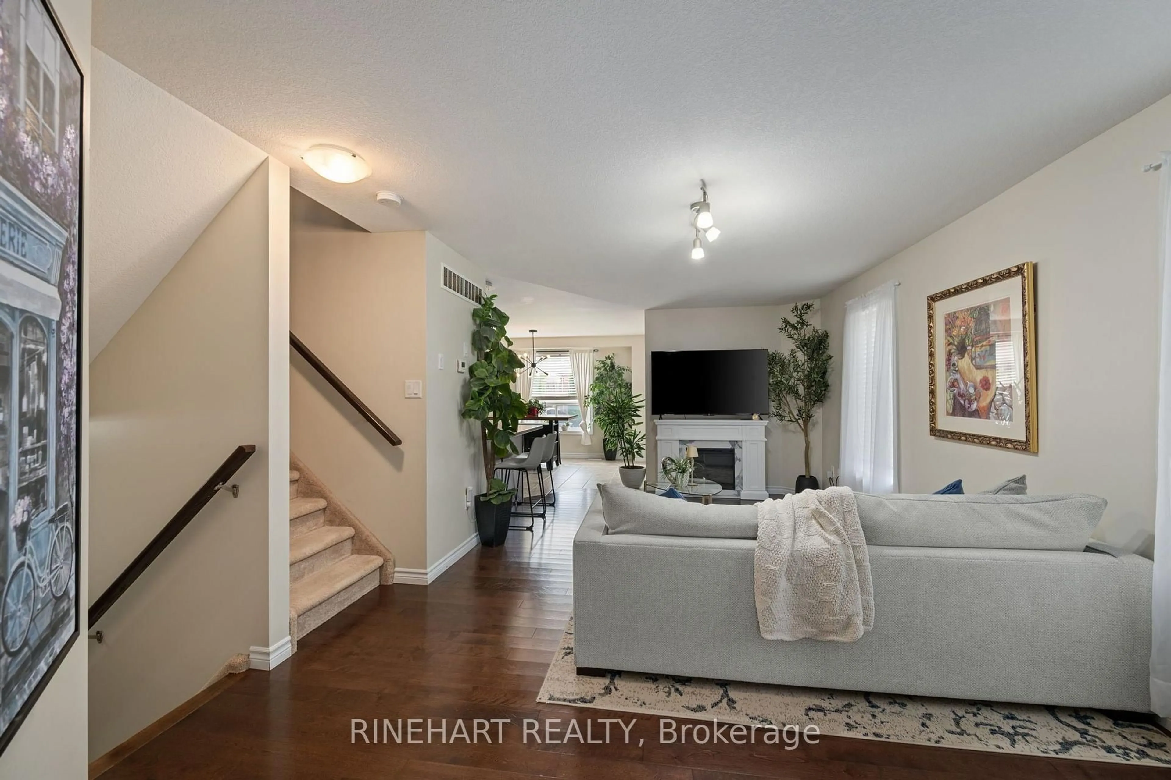 Unknown for 939 Silverfox Cres, London North Ontario N6G 5B6