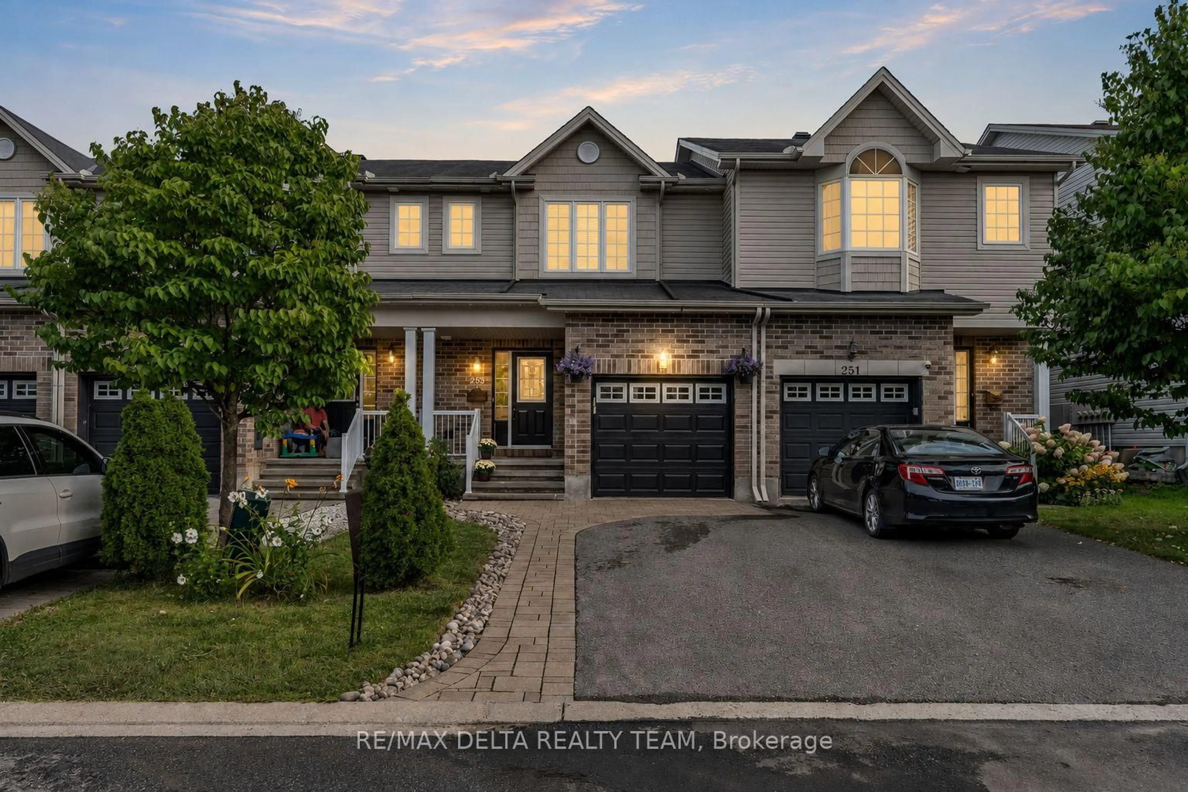 Unknown for 253 Cityview Cres, Ottawa Ontario K4A 0T9