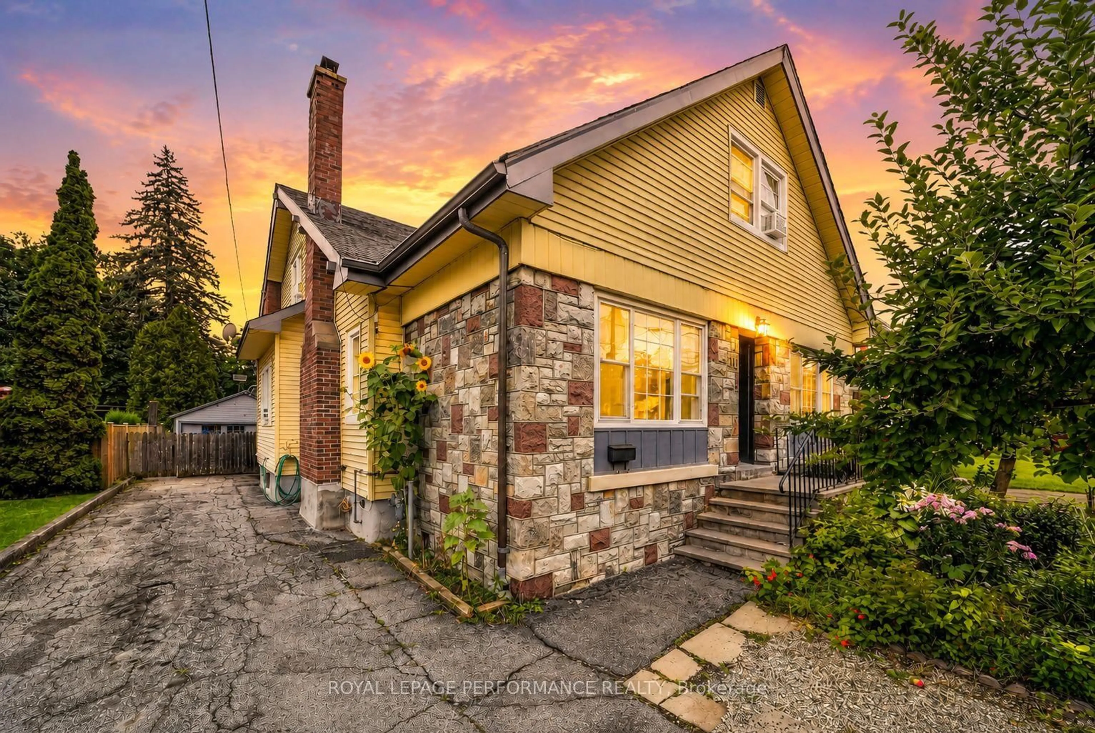 Home with brick exterior material, street for 114 Gloucester St, Cornwall Ontario K6H 3W4
