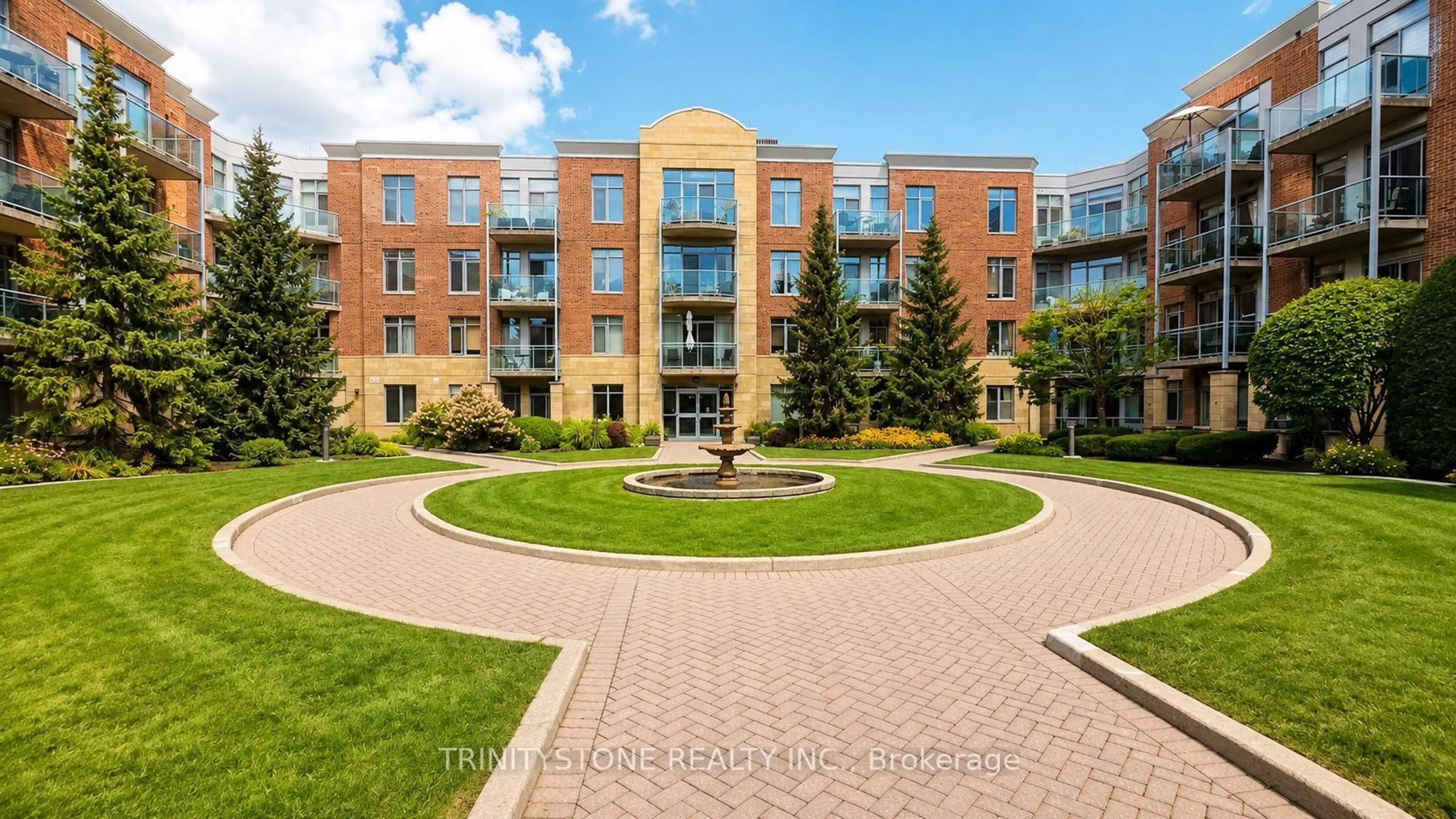 A pic from outside/outdoor area/front of a property/back of a property/a pic from drone, building for 205 Bolton St #121, Ottawa Ontario K1N 1K7