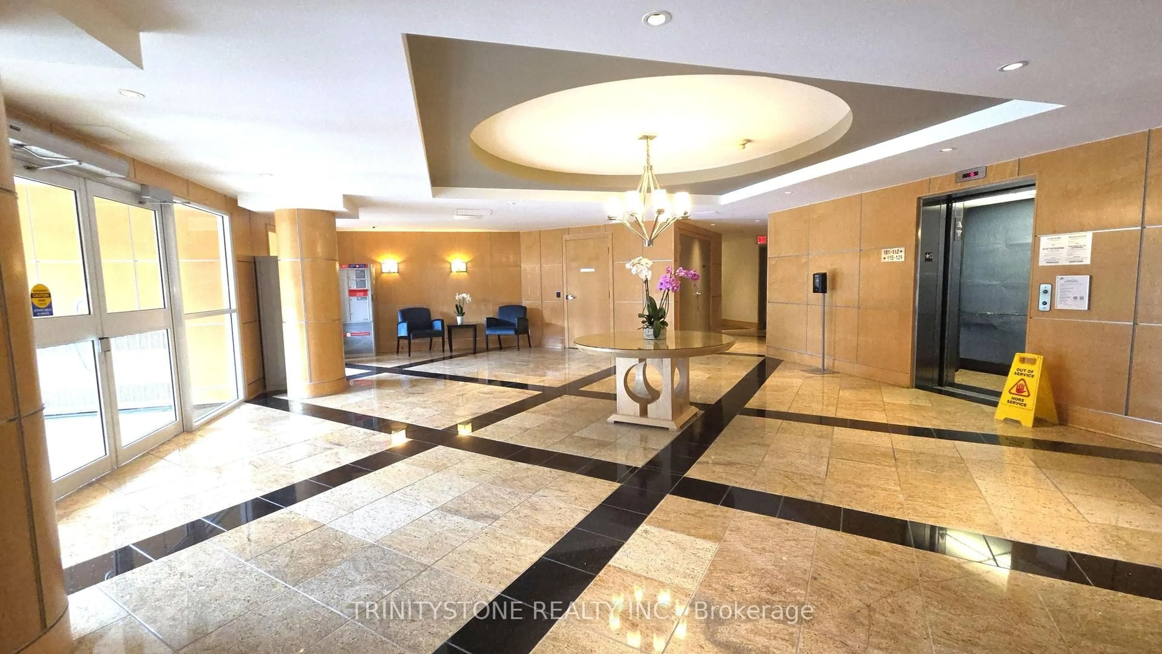 Lobby for 205 Bolton St #121, Ottawa Ontario K1N 1K7