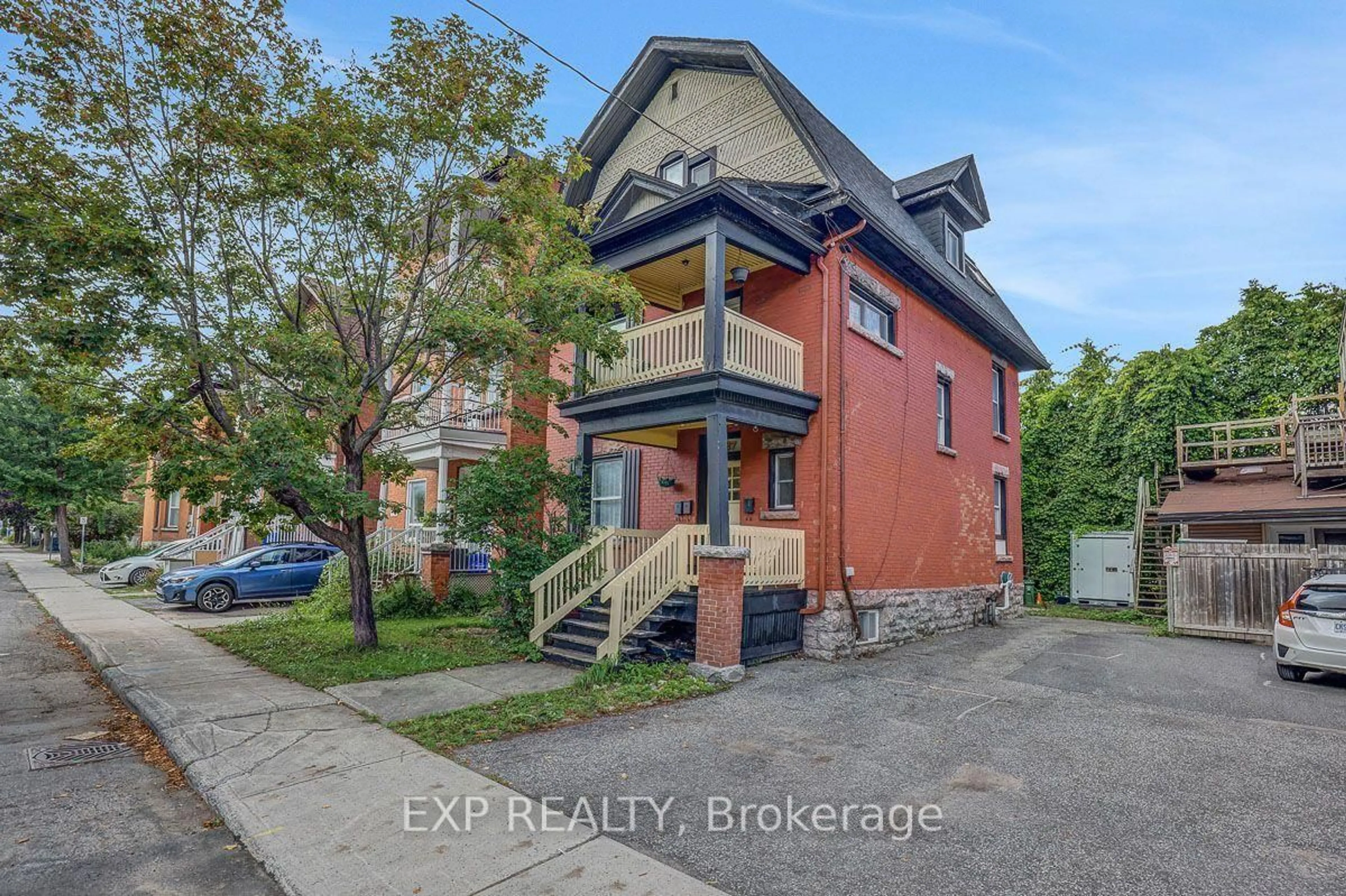Unknown for 127 Osgoode St, Ottawa Ontario K1N 6S5