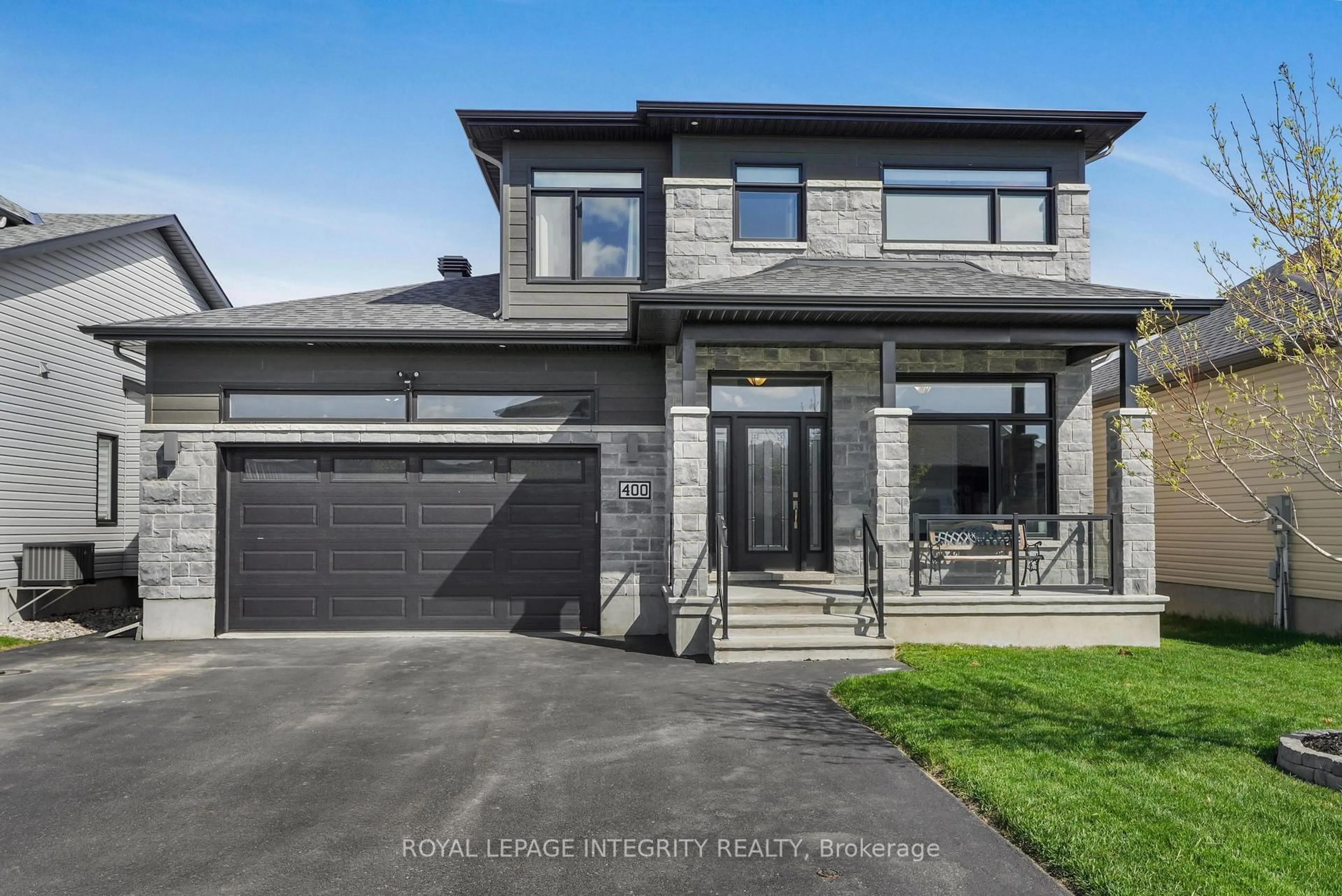 Home with brick exterior material, street for 400 Colmar St, Russell Ontario K0A 1W0