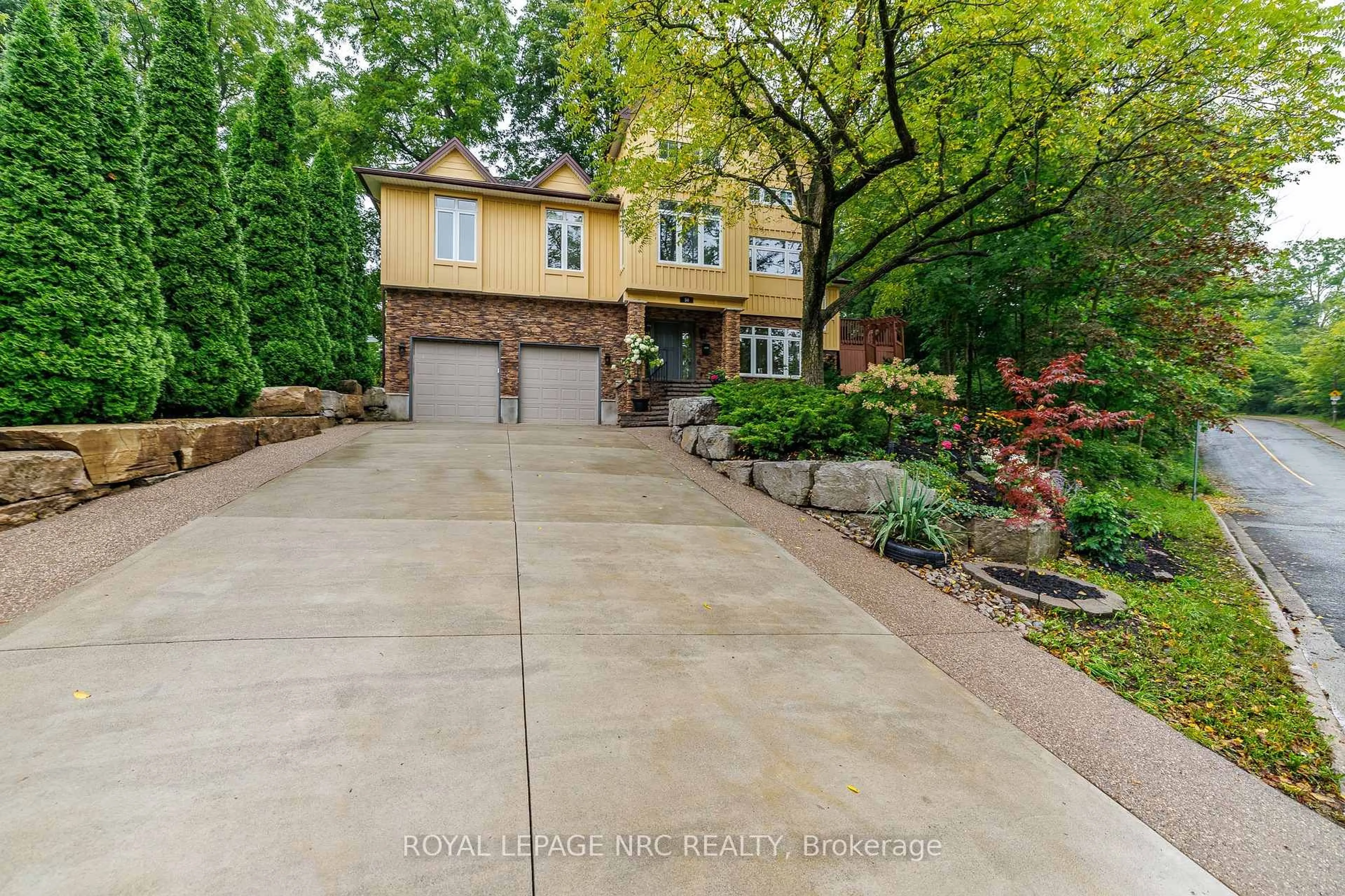 Unknown for 50 Tremont Dr, St. Catharines Ontario L2T 4A3