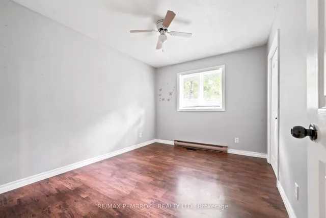 1486 Wilson Rd, Pembroke 5
