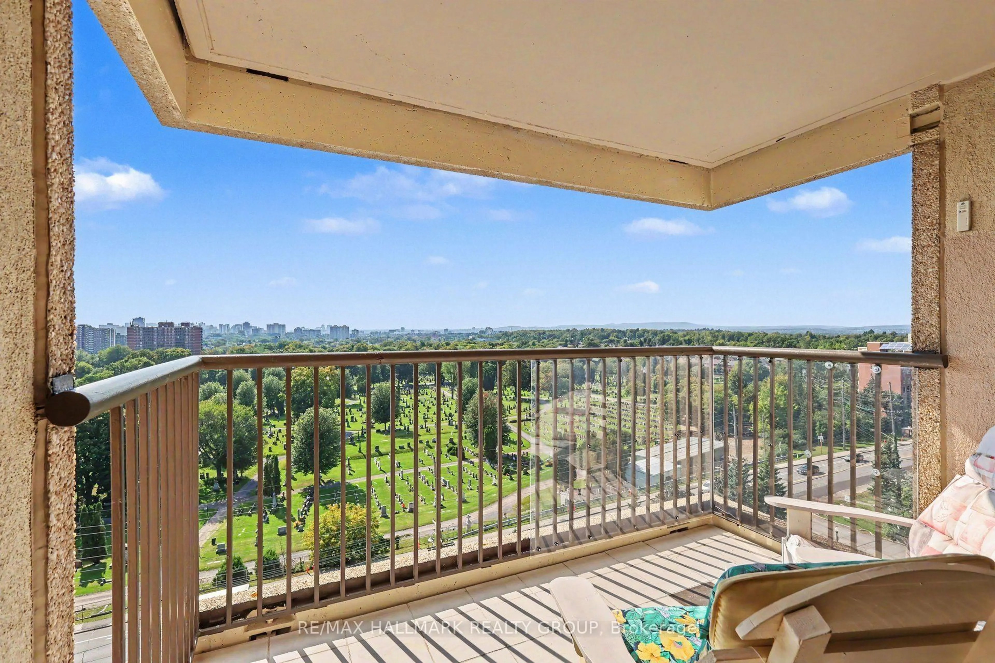 Balcony in the apartment, water/lake/river/ocean view for 545 St Laurent Blvd #805, Ottawa Ontario K1K 4H9