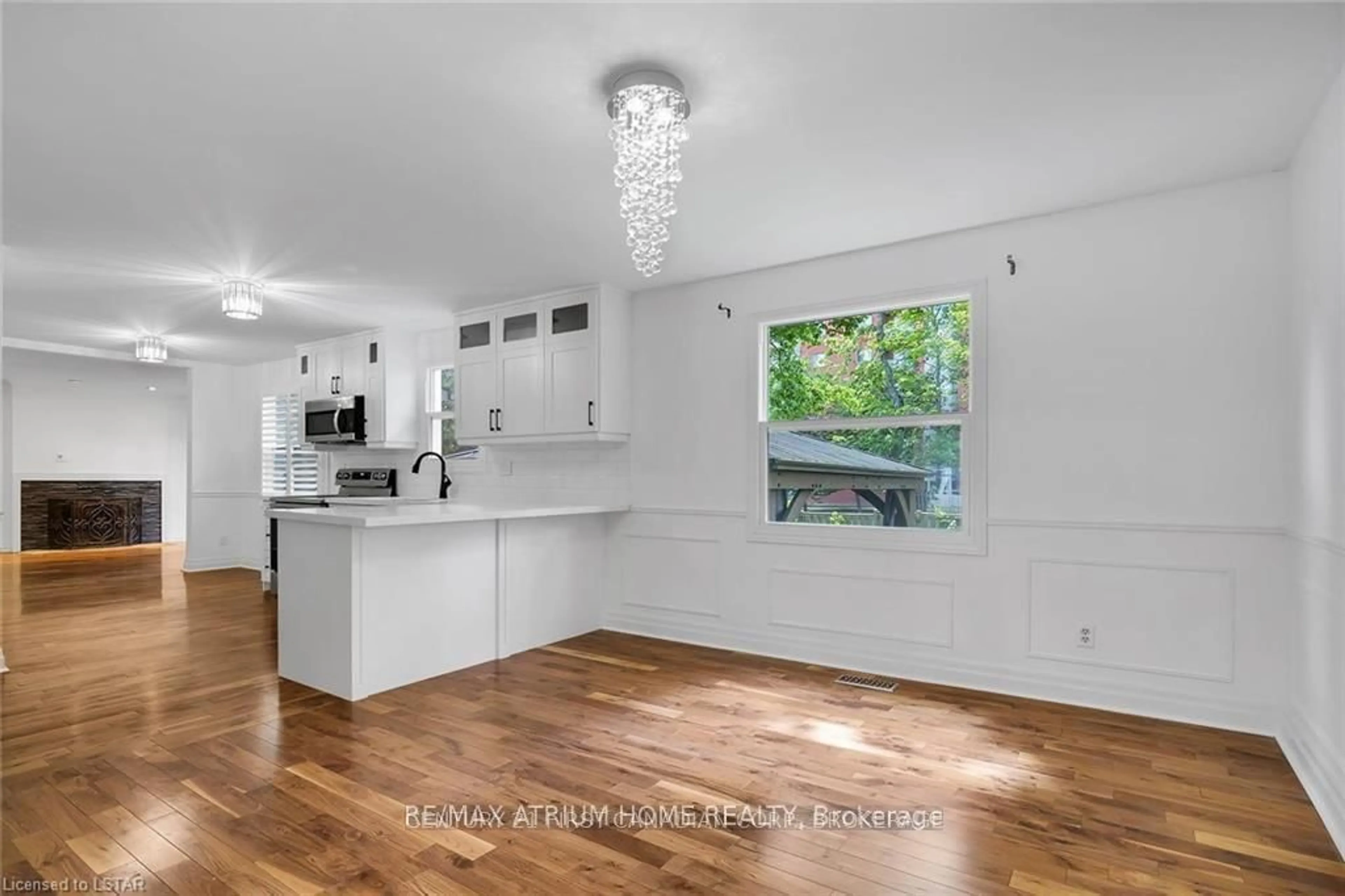 Open concept kitchen, unknown for 40 Stuyvesant Pl, London South Ontario N6J 3S9