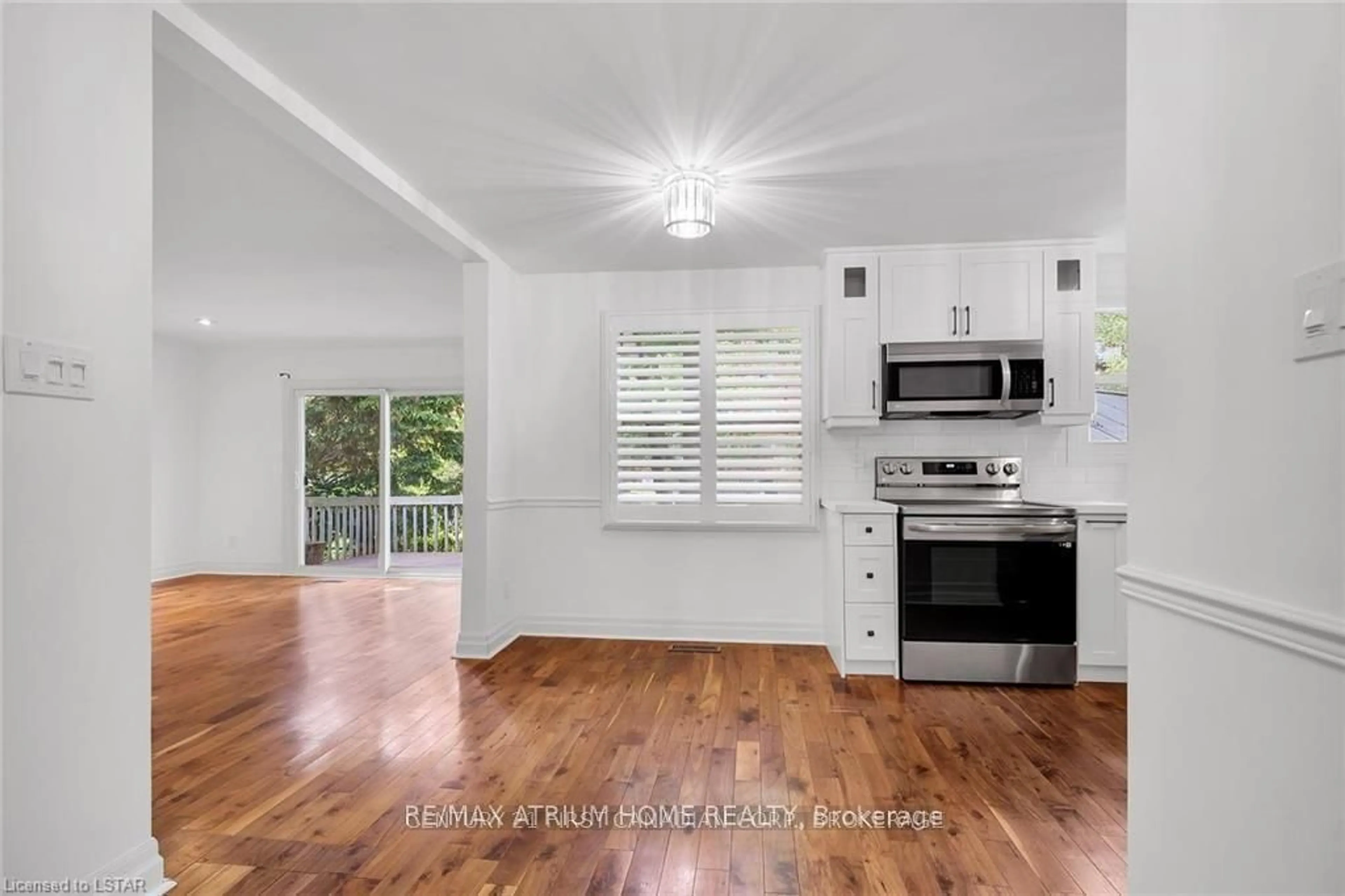 Open concept kitchen, unknown for 40 Stuyvesant Pl, London South Ontario N6J 3S9