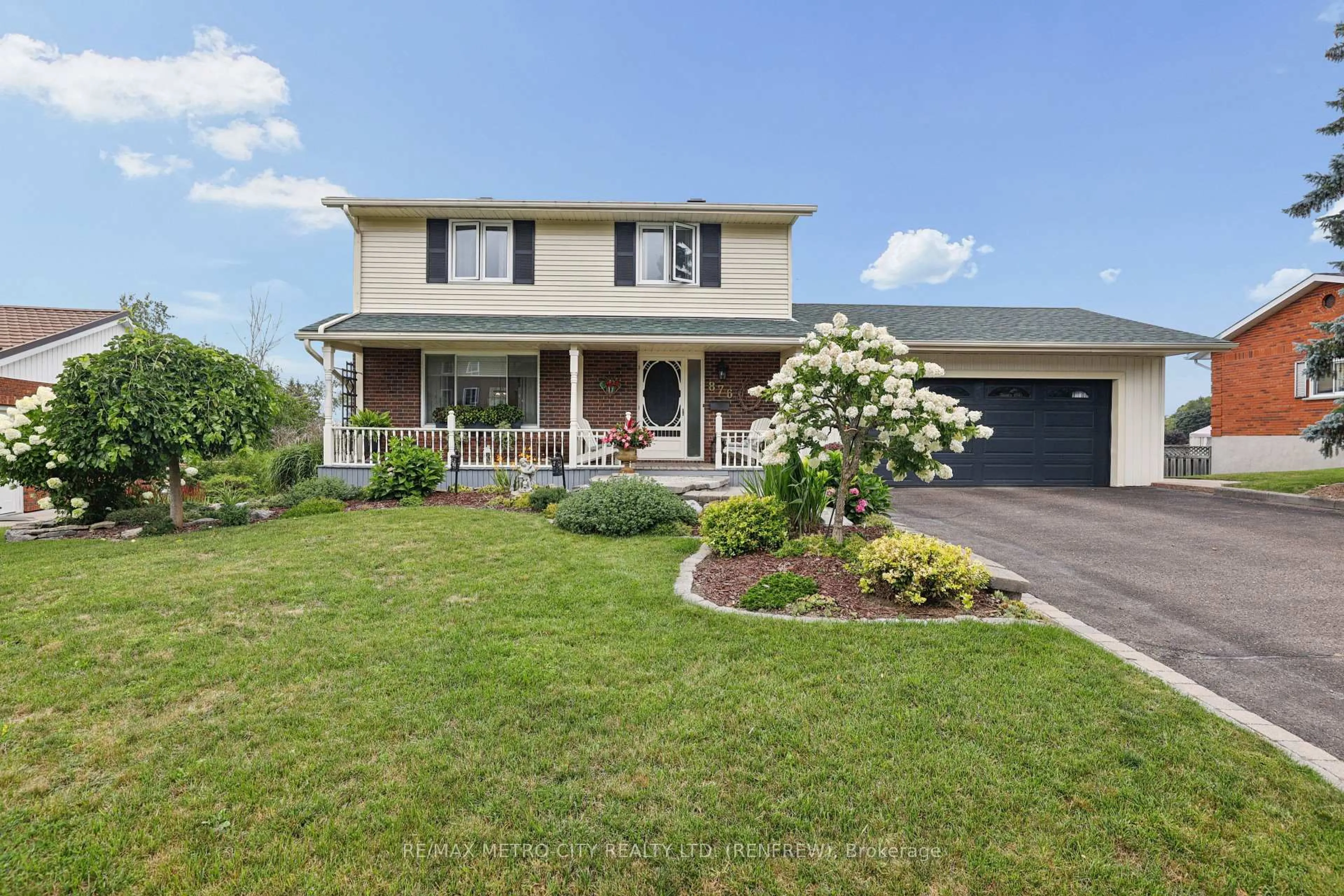 Unknown for 876 Hillsview St, Renfrew Ontario K7V 4H8
