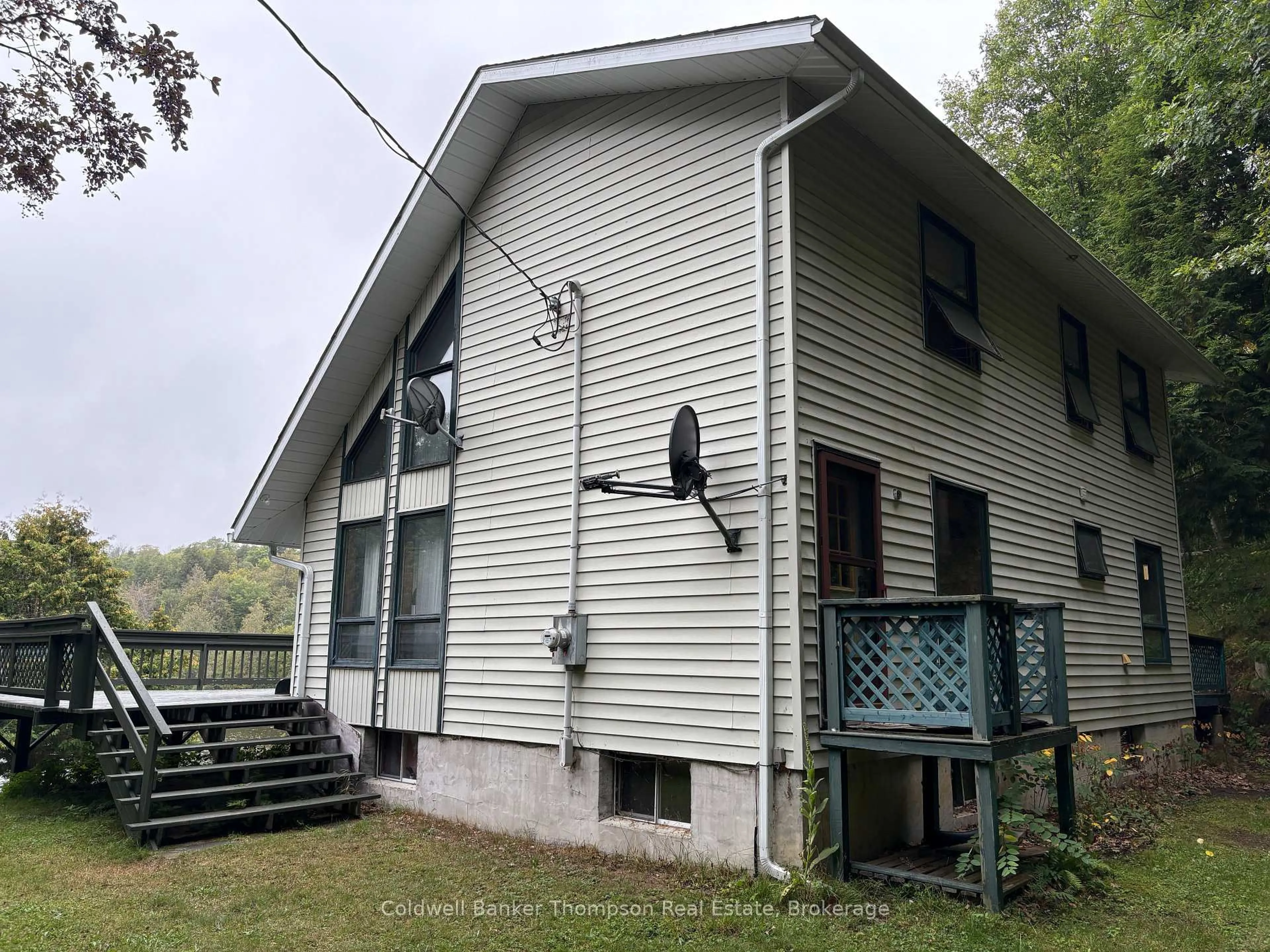 Home with vinyl exterior material, building for 695B Spring Lake Rd, Parry Sound Remote Area Ontario P0A 1X0