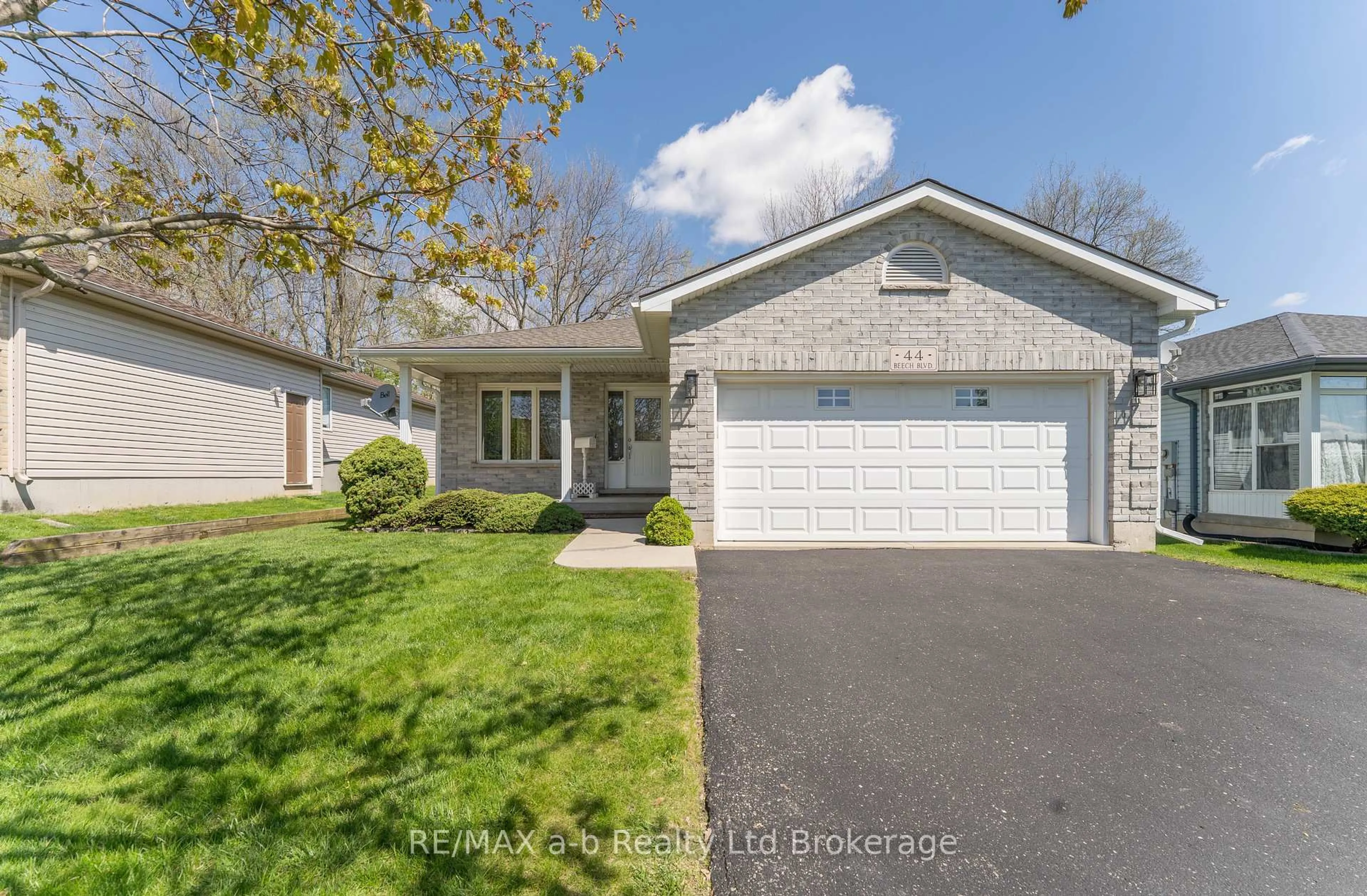 Unknown for 44 Beech Blvd, Tillsonburg Ontario N4G 5R8