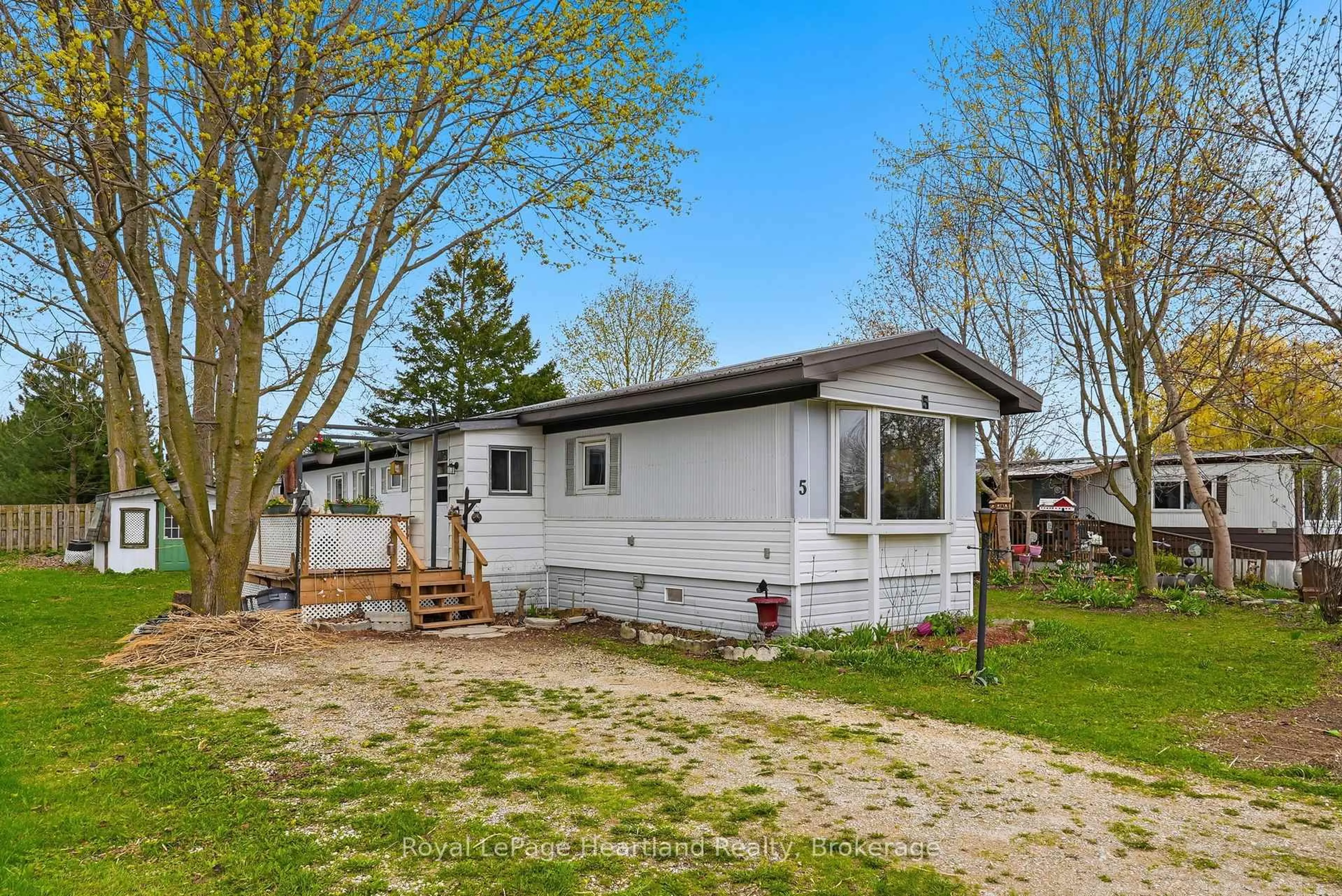 Unknown for 5 Trailer Park Rd, Howick Ontario N0G 1V0