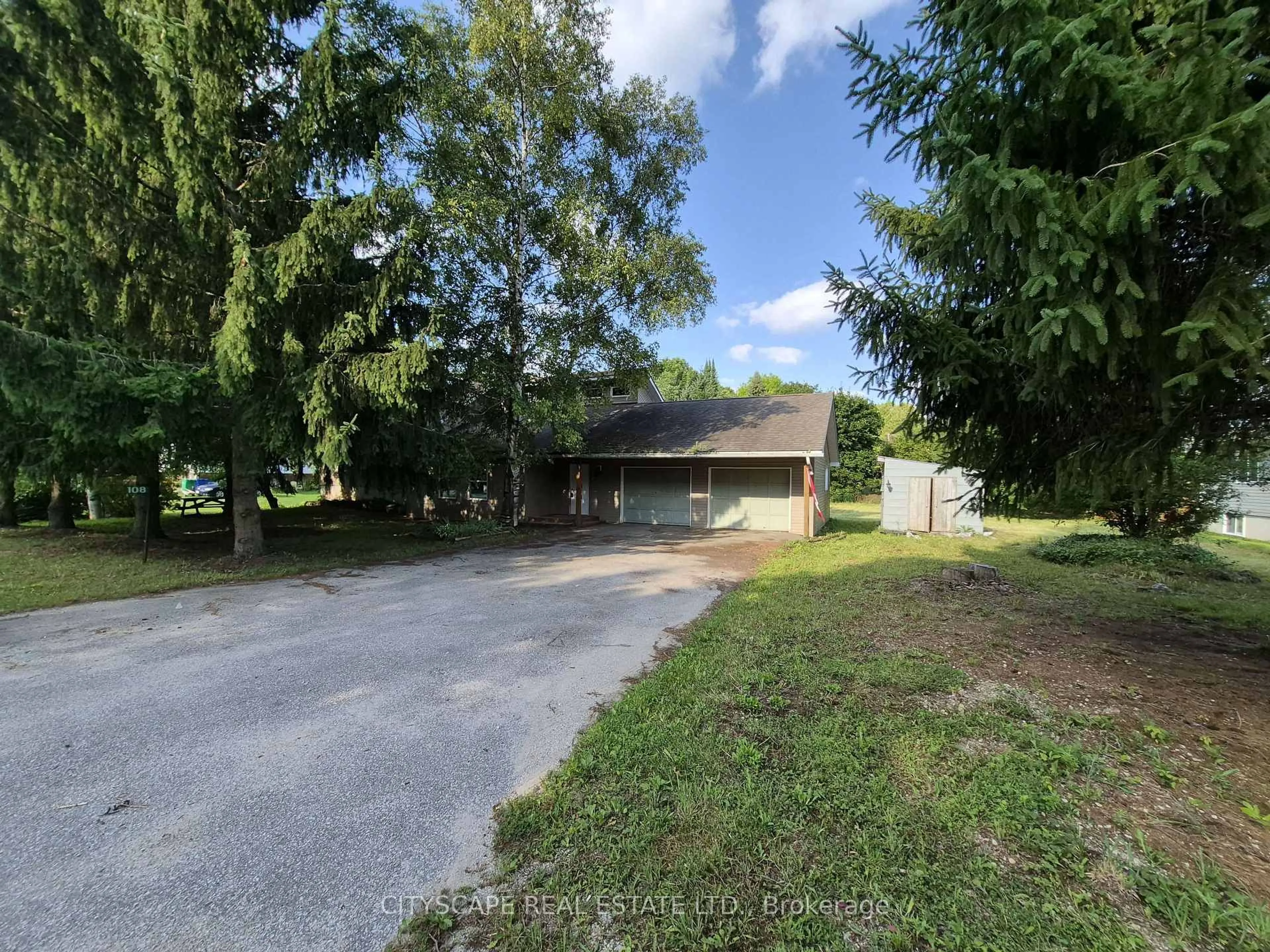 A pic from outside/outdoor area/front of a property/back of a property/a pic from drone, unknown for 108 Gordon St, Chatsworth Ontario N0H 2V0