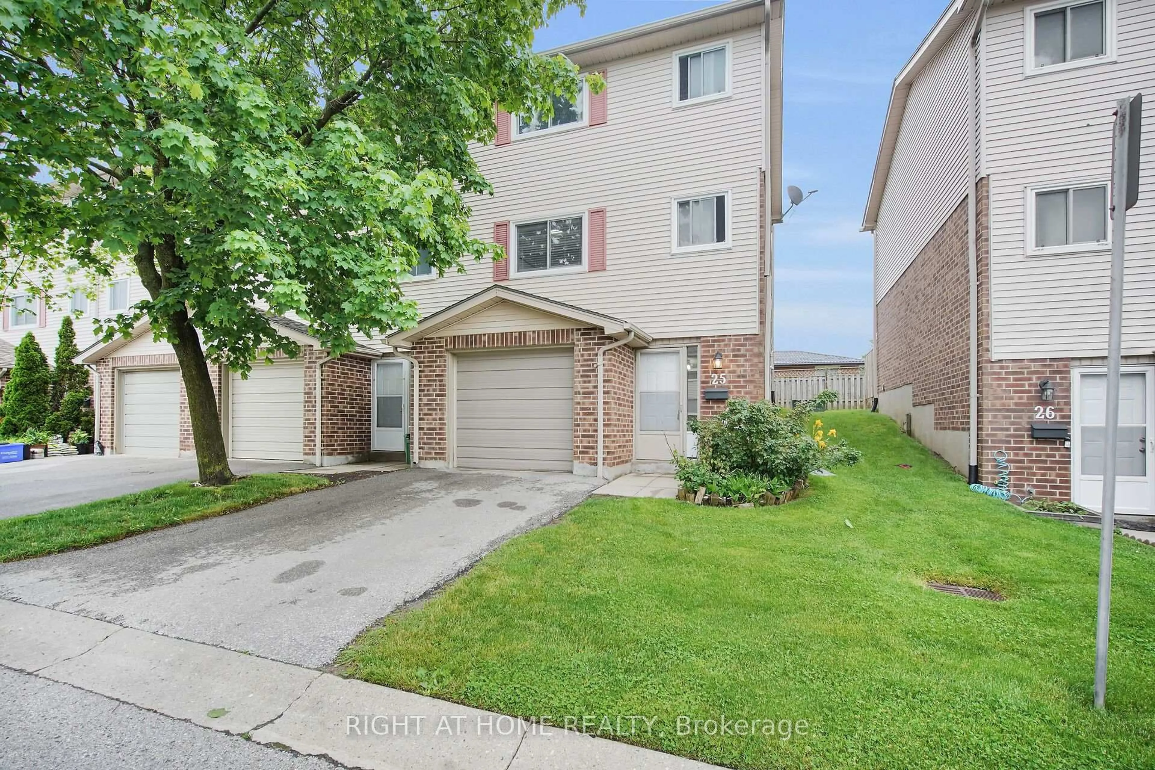 Unknown for 450 Pond Mills Rd #25, London South Ontario N5Z 4X2